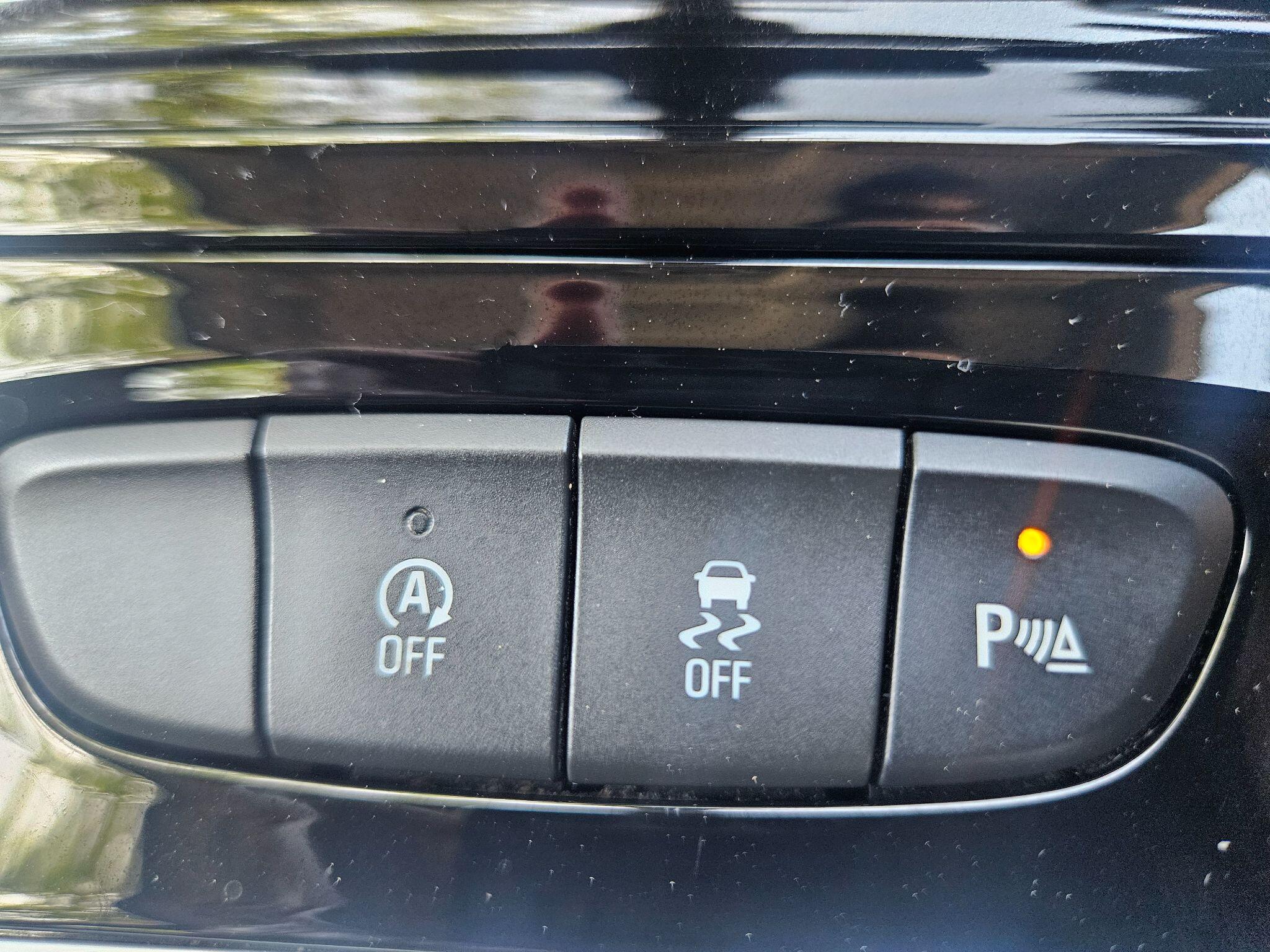 2016 Vauxhall Astra image 30