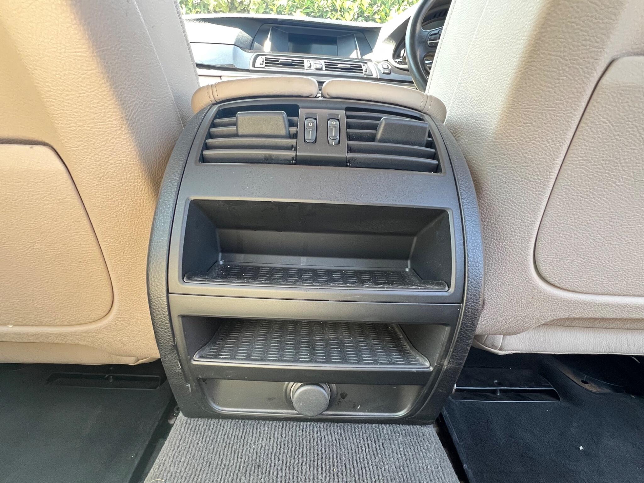 BMW 5 Series view 43