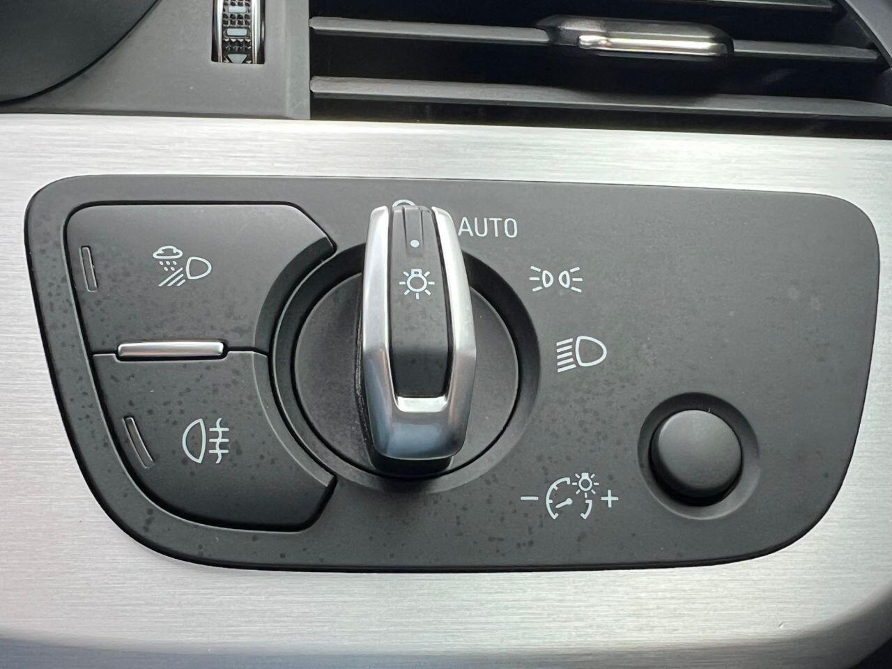 Audi A4 view 37
