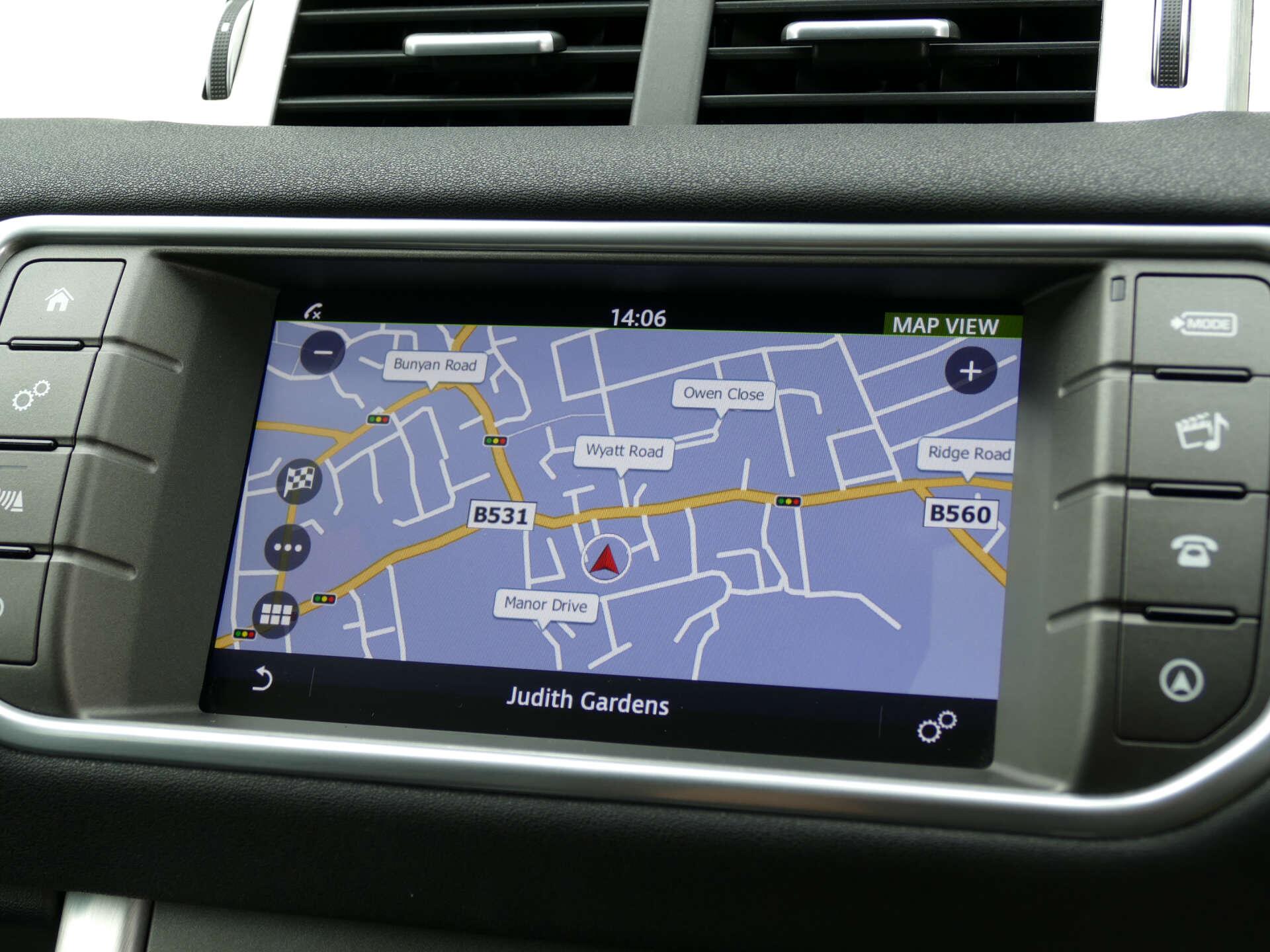 Land Rover Range Rover Evoque view 34
