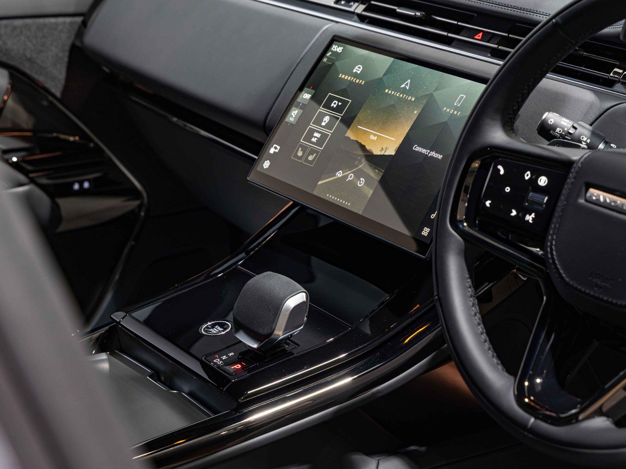 Land Rover Range Rover Sport view 19