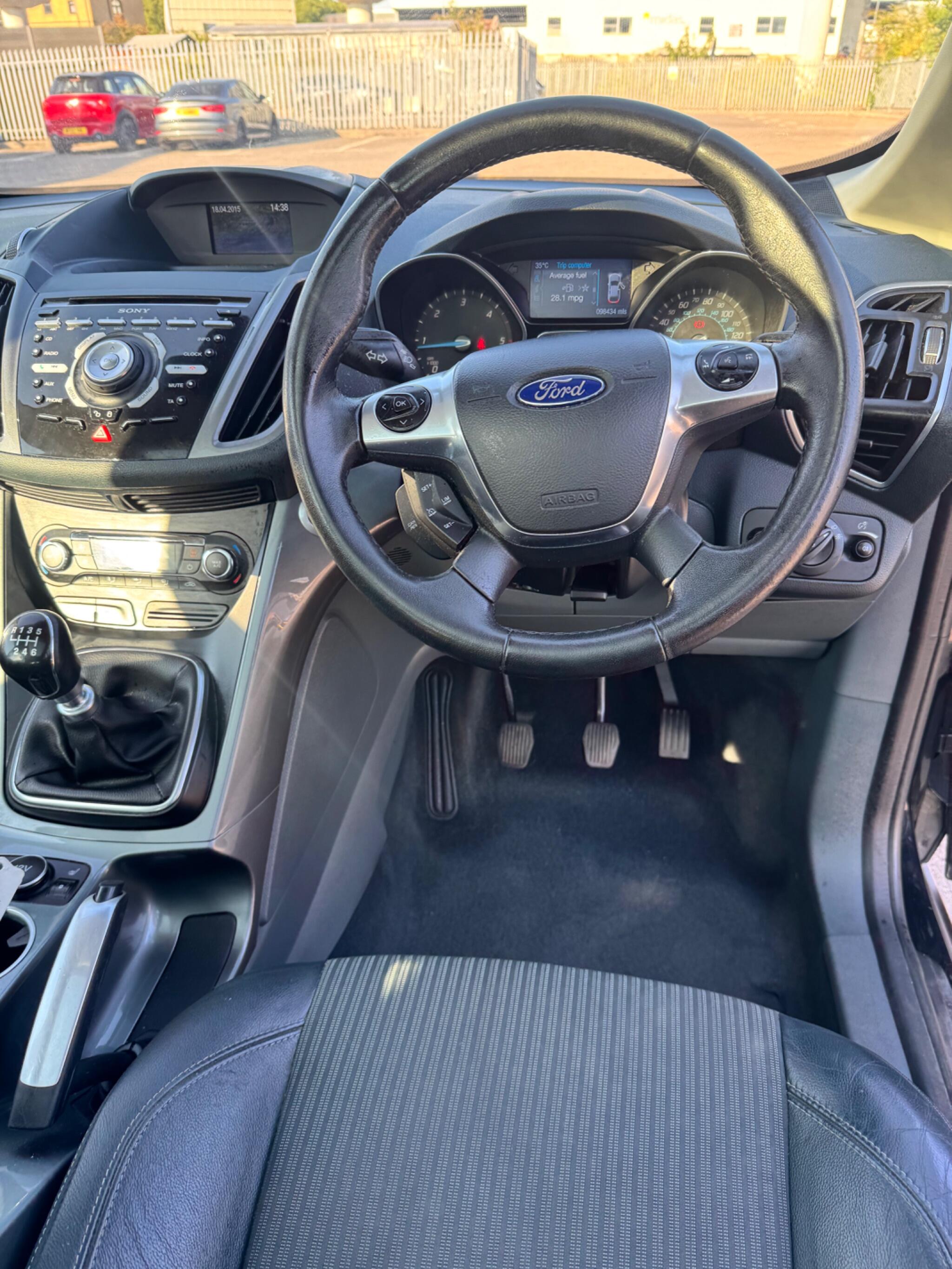 Ford C-Max view 47