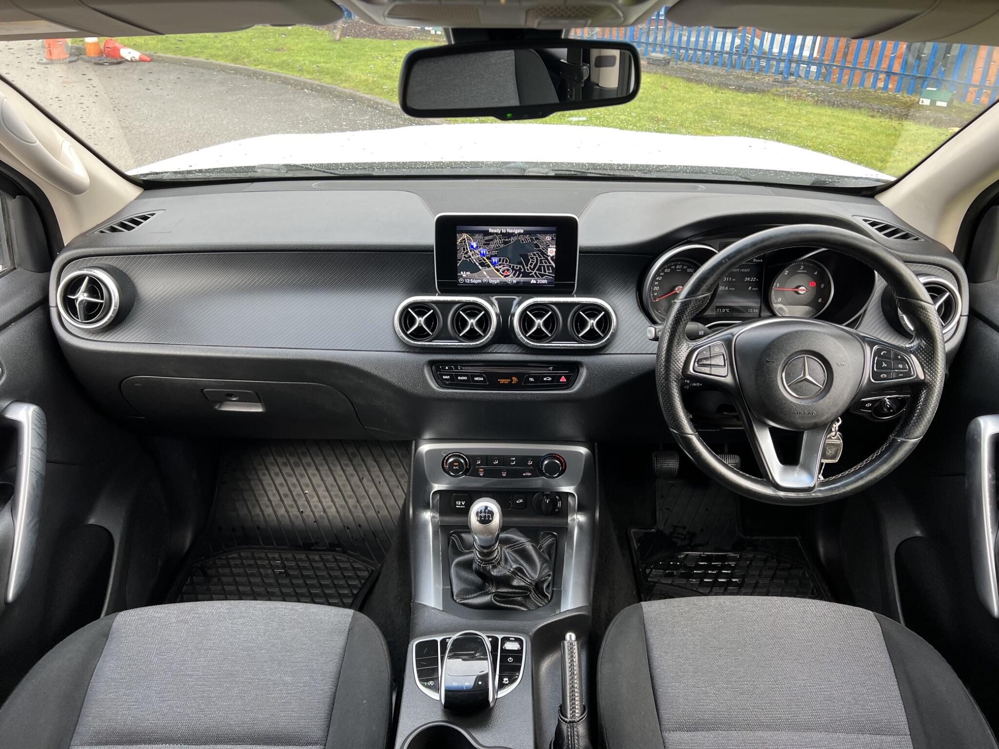 Mercedes-Benz X-Class view 15