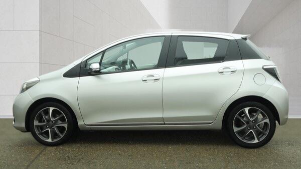 Toyota Yaris view 6
