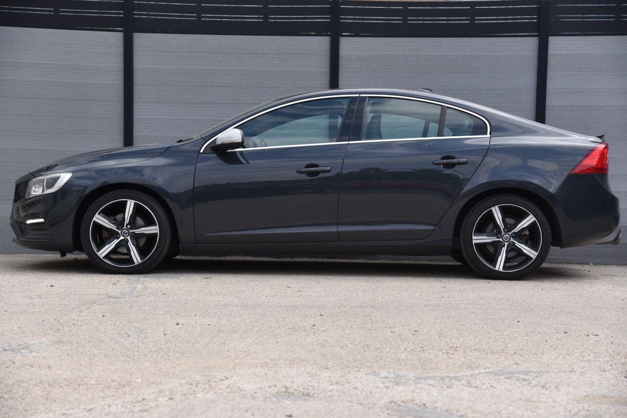 Volvo S60 view 6