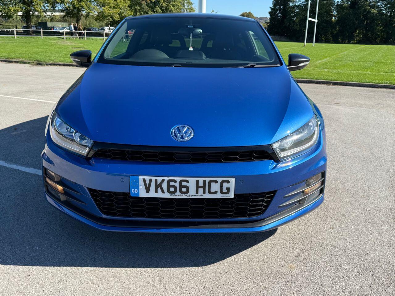 Volkswagen Scirocco view 9