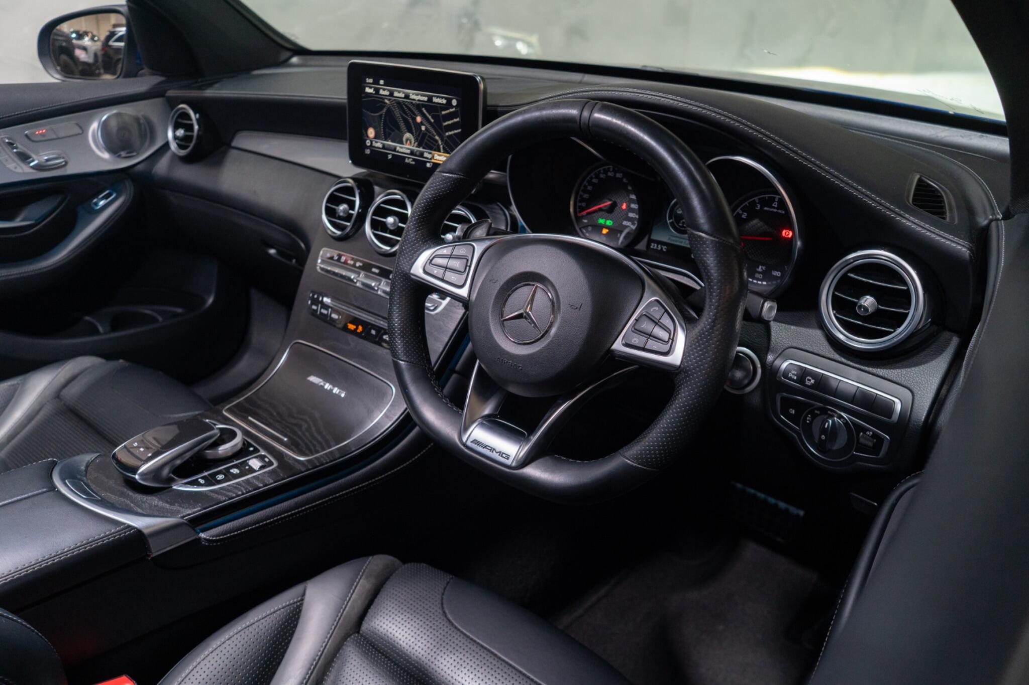 Mercedes-Benz GLC view 13