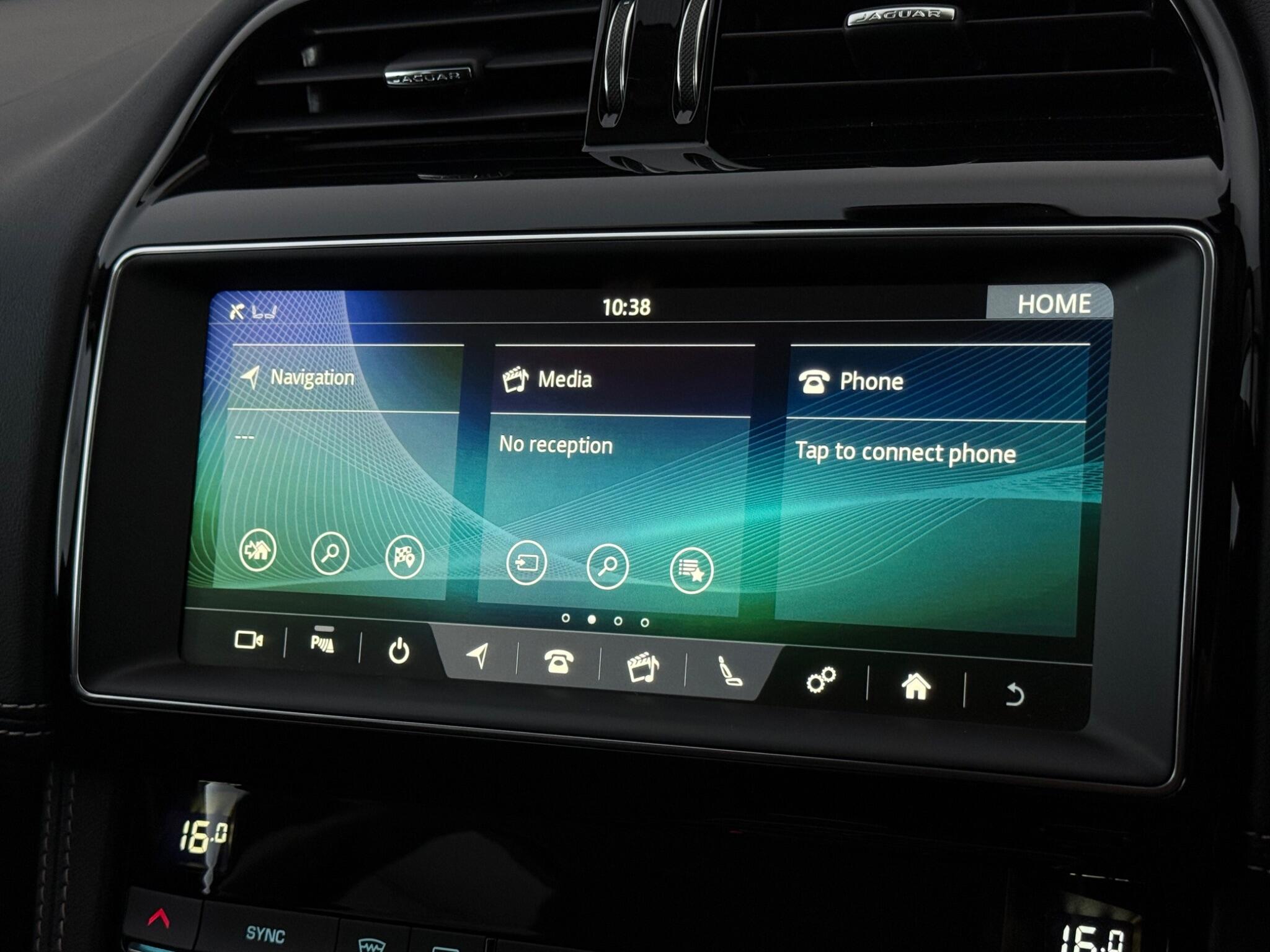 Jaguar F-Pace view 23