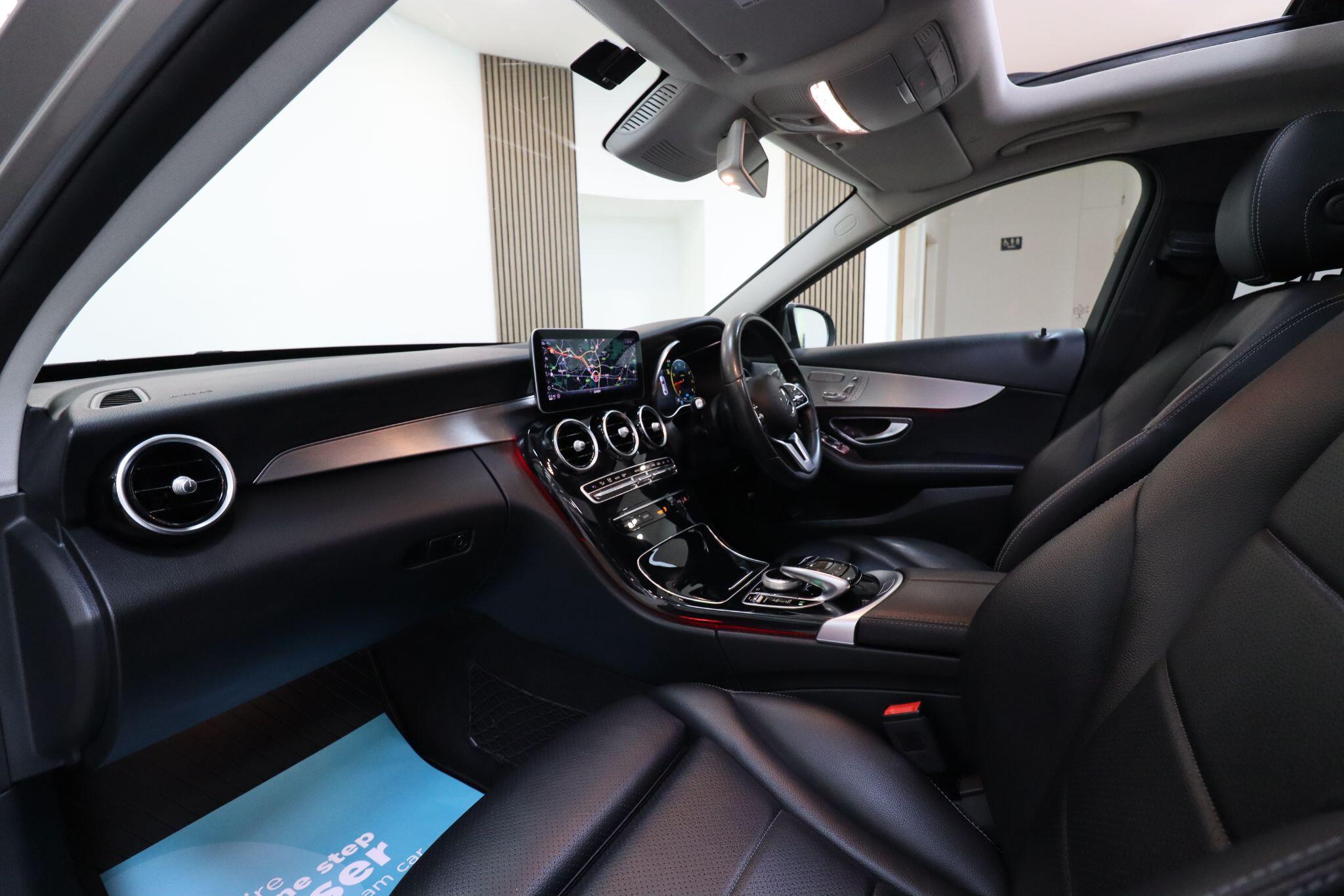 Mercedes-Benz C Class view 10