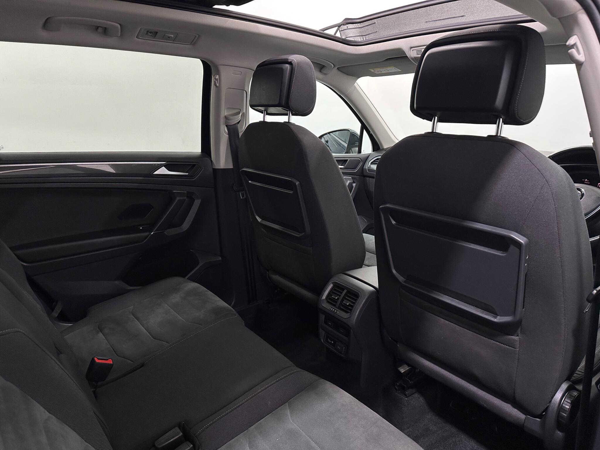 Volkswagen Tiguan Allspace view 41