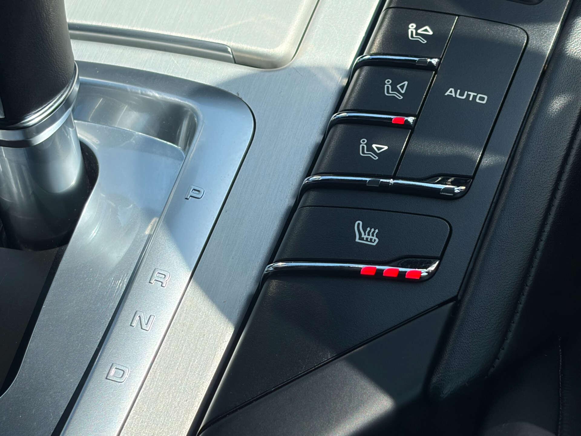 Porsche Cayenne view 39