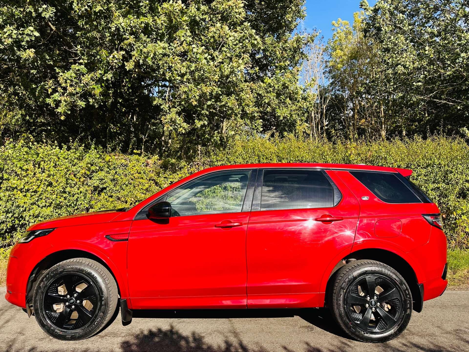 Land Rover Discovery Sport view 33