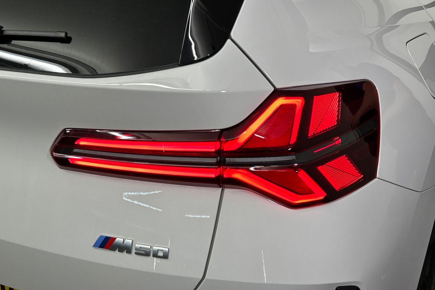 BMW X3 view 20