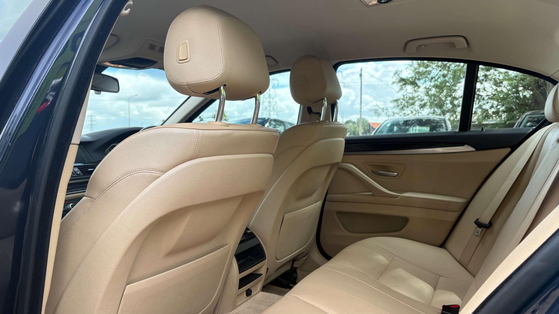 BMW 5 Series view 12