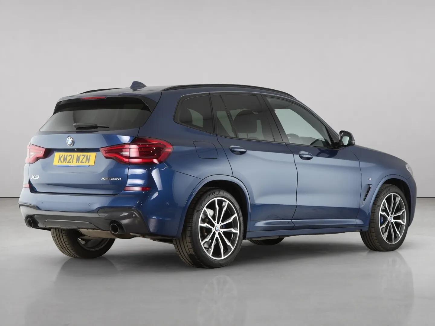BMW X3 view 8