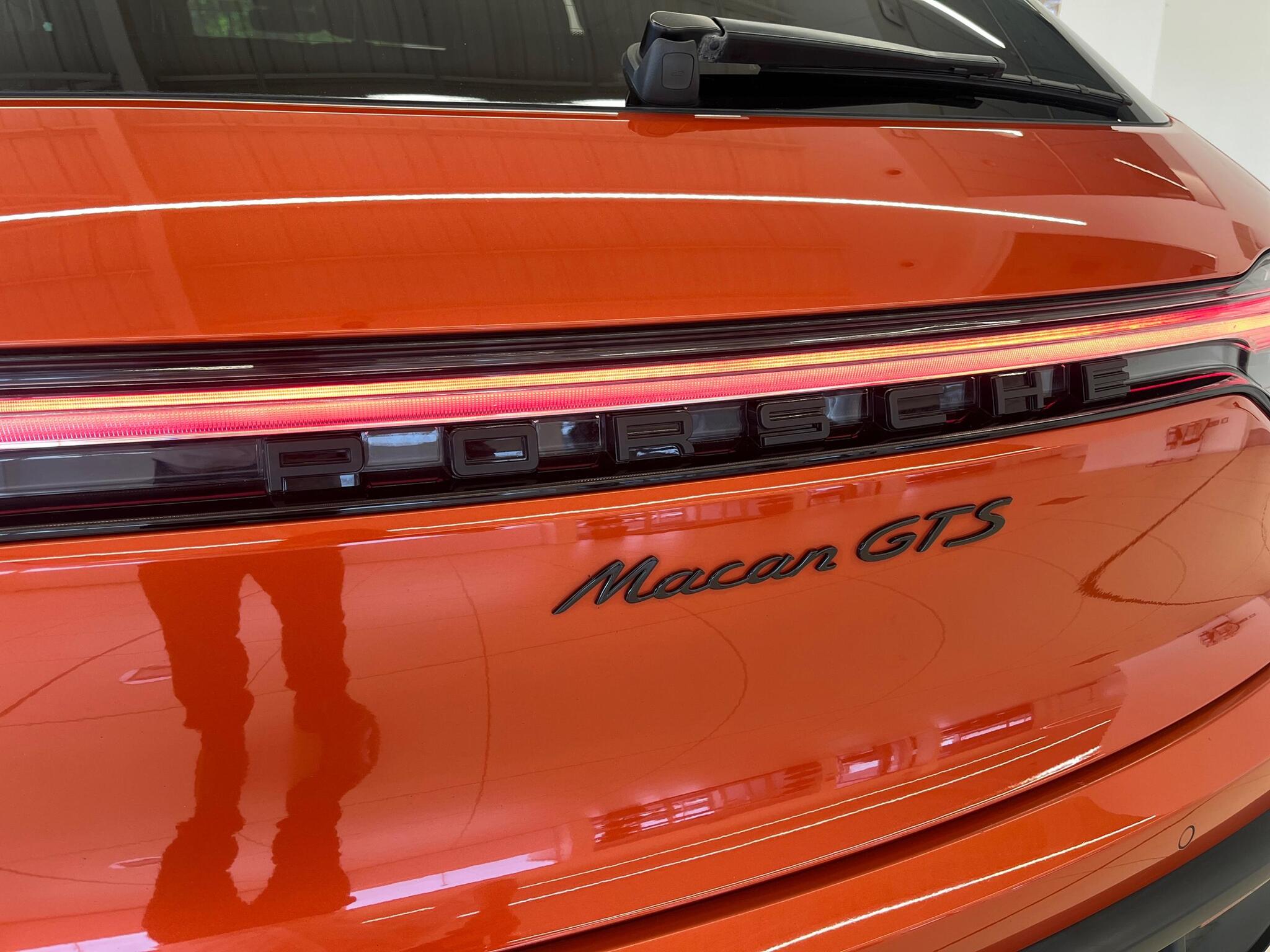 Porsche Macan view 41