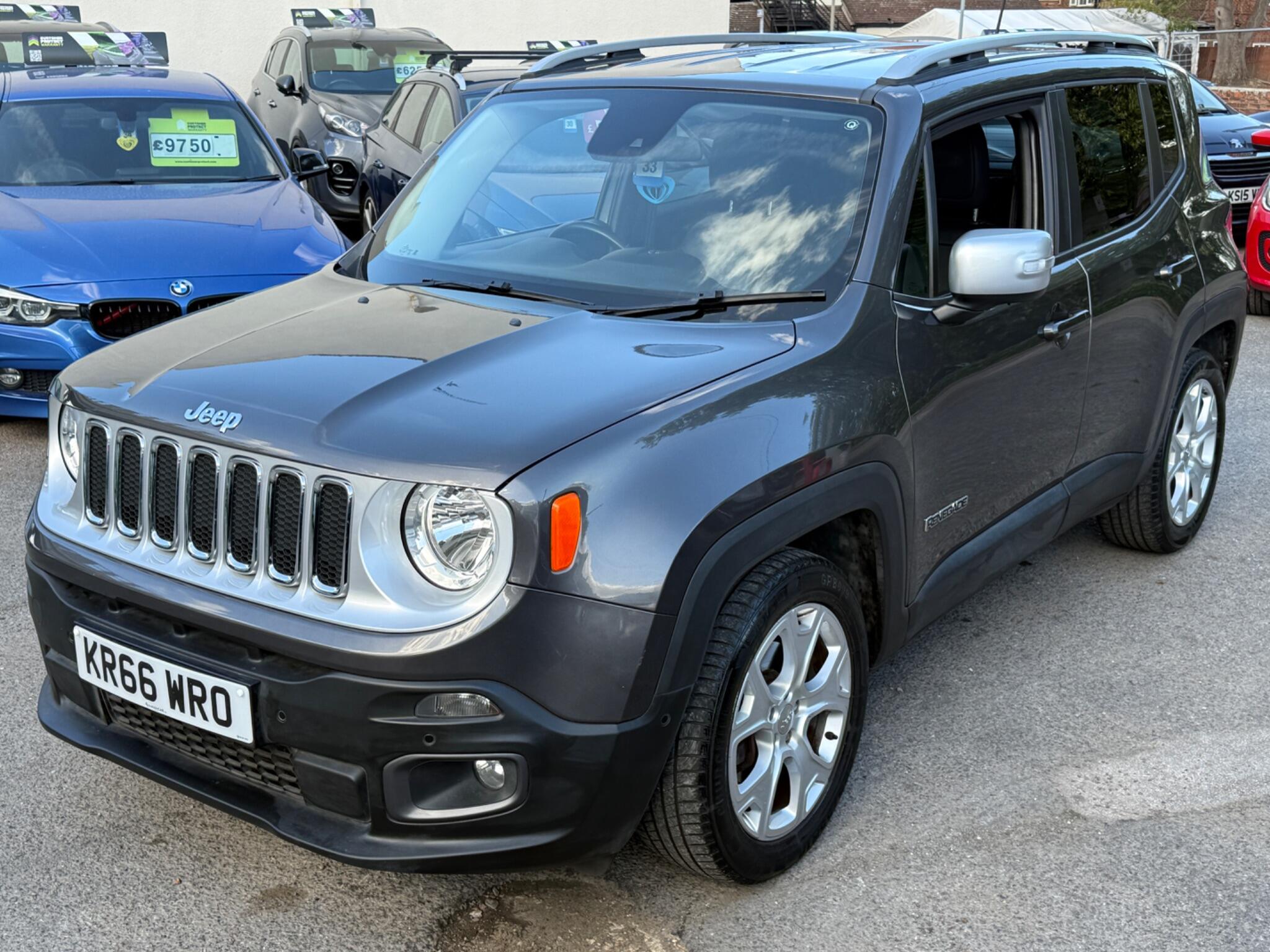 Jeep Renegade - Image 9