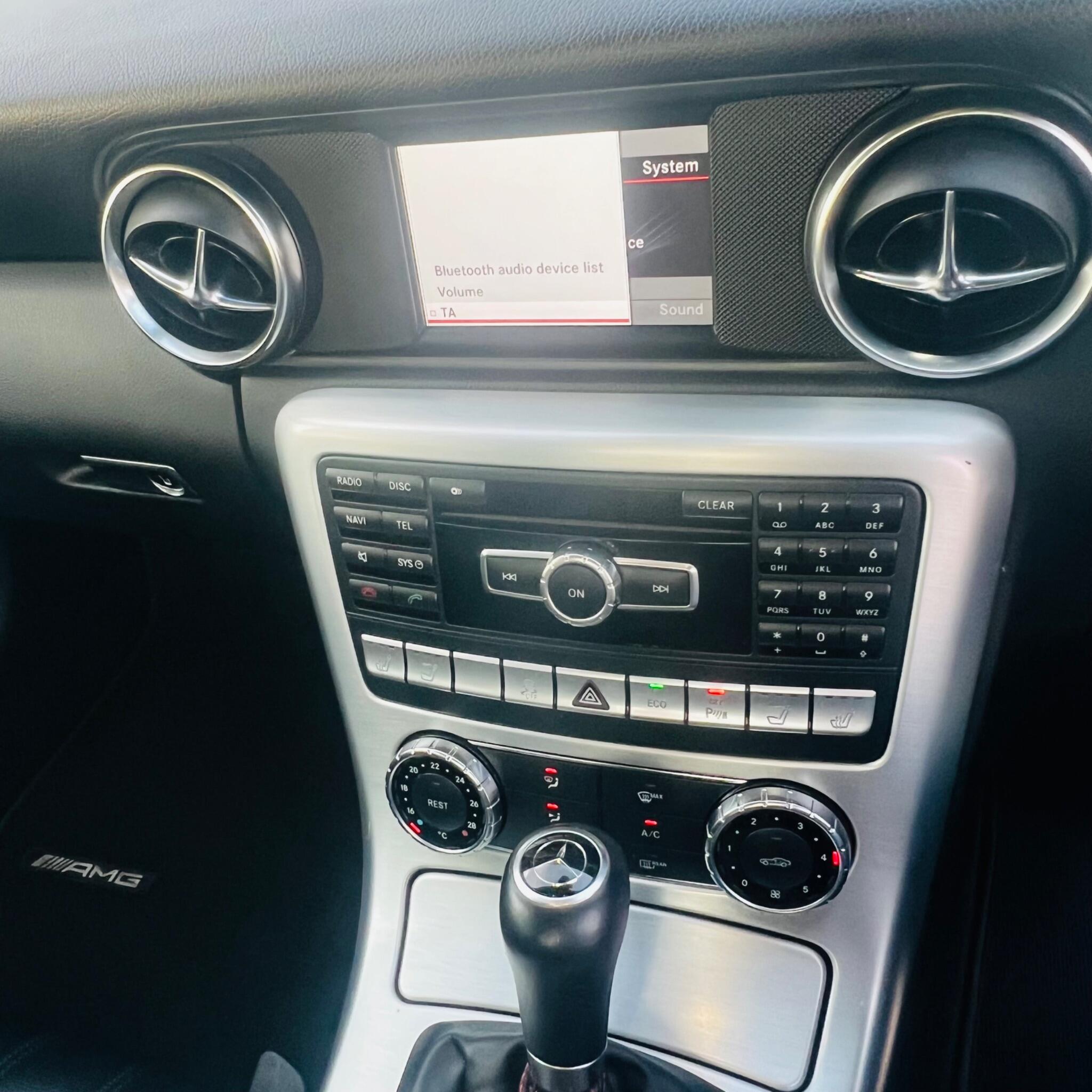 Mercedes-Benz SLK view 13