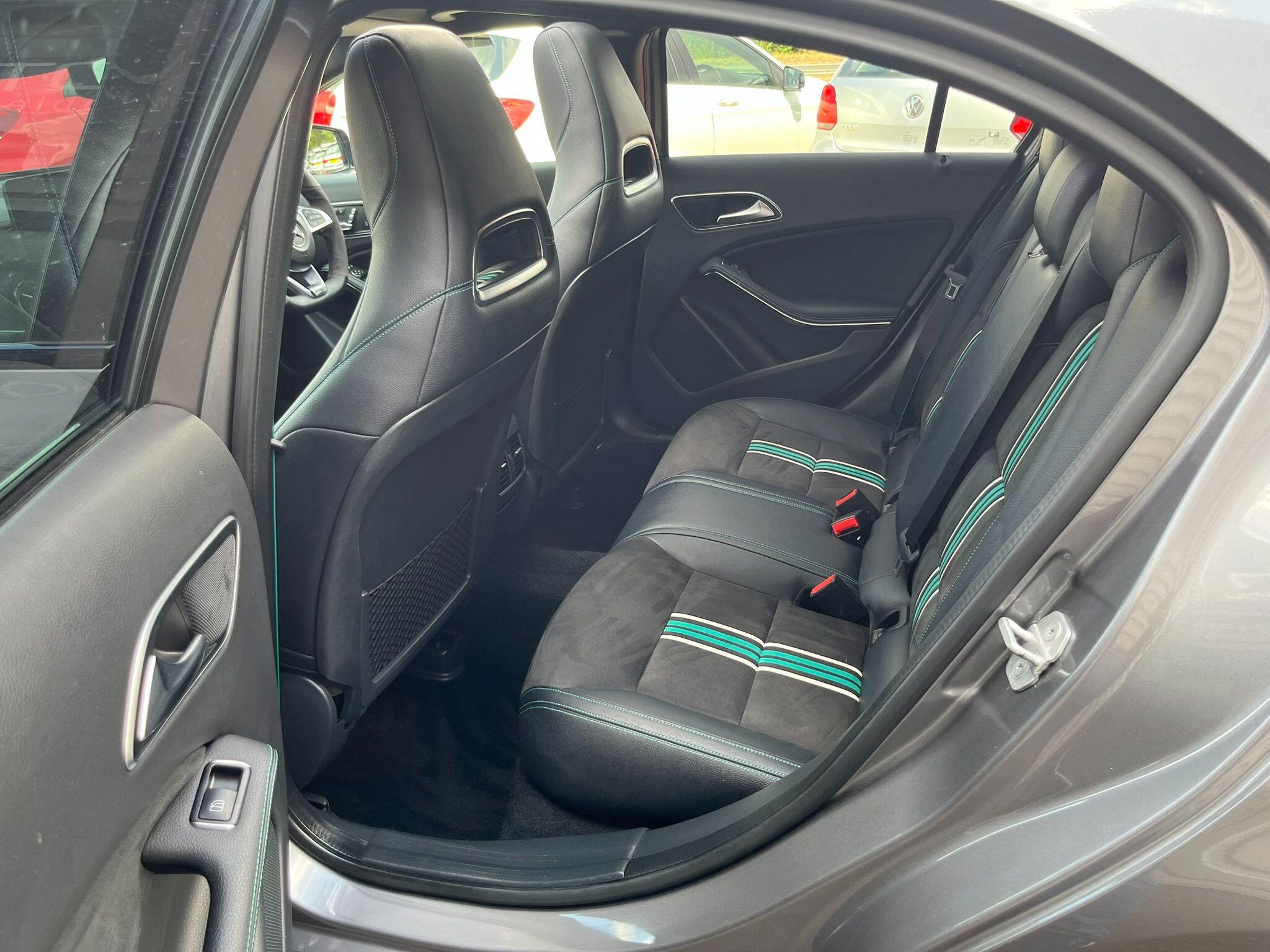 Mercedes-Benz A Class view 32