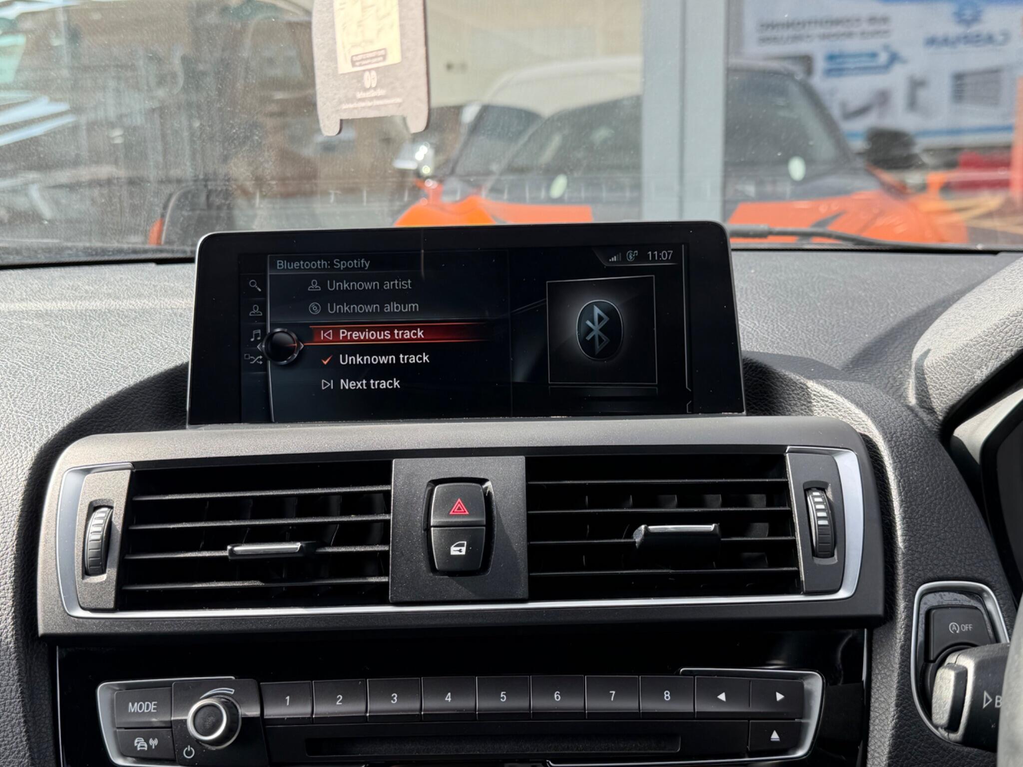 BMW 1 Series view 19
