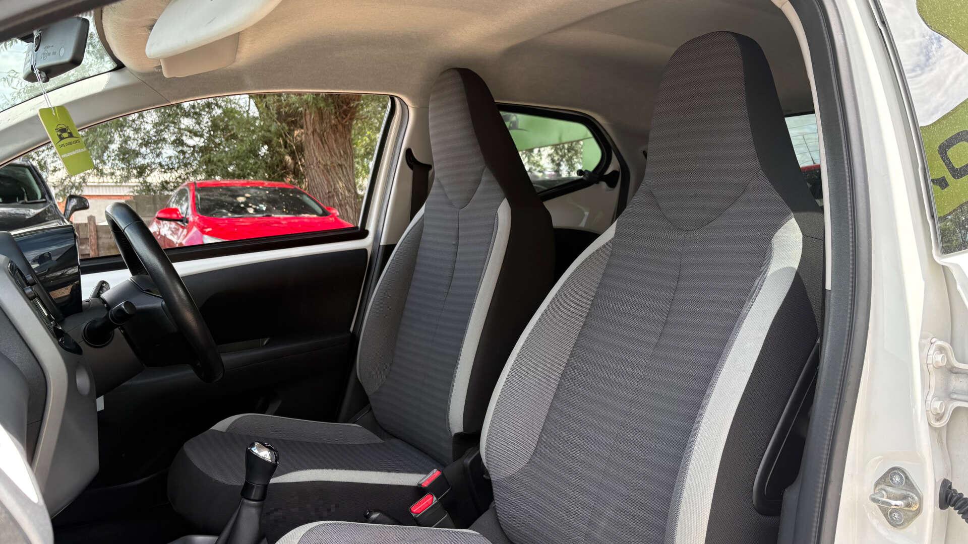 Toyota Aygo view 13