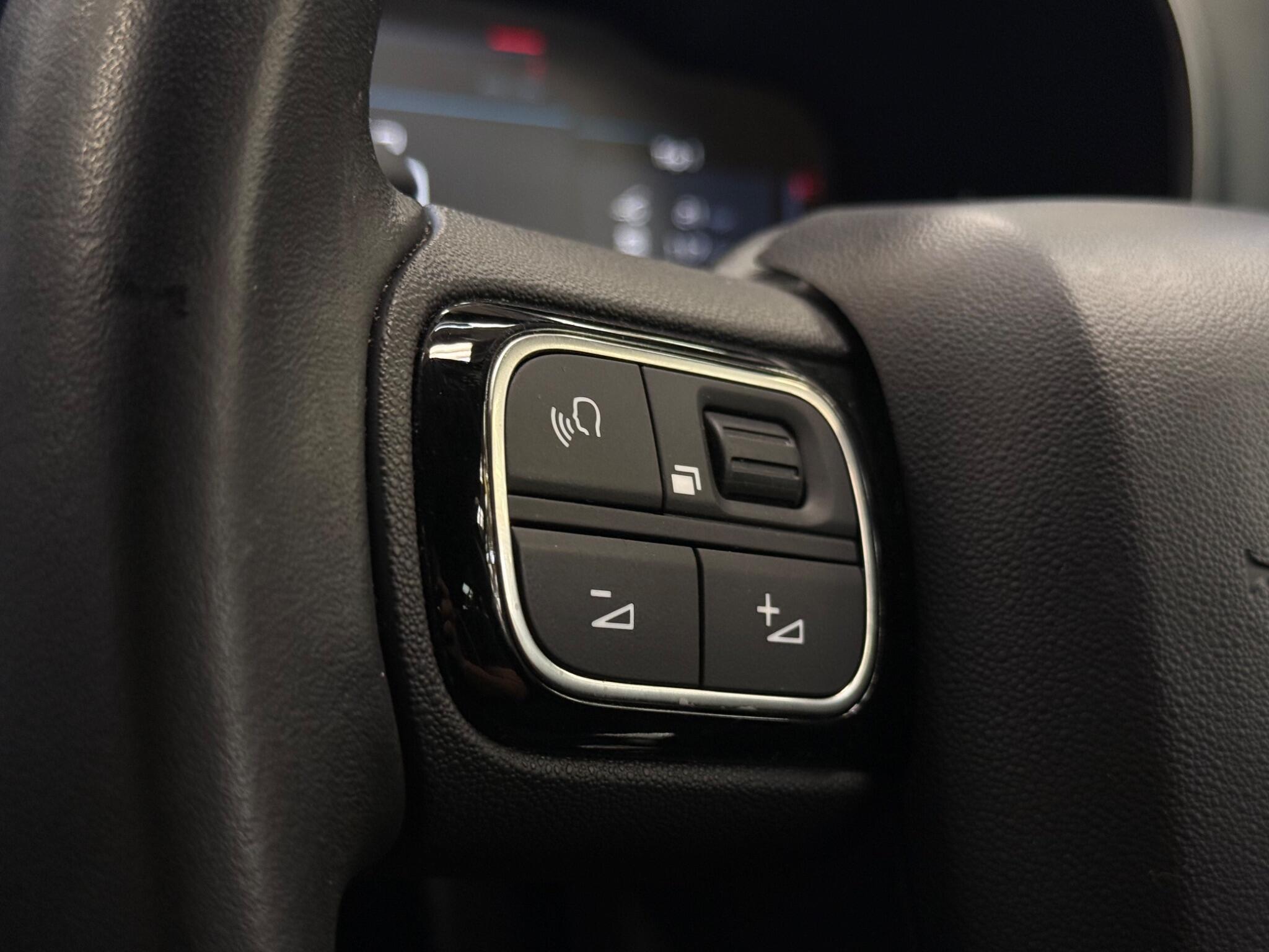 Citroen C5 Aircross view 17