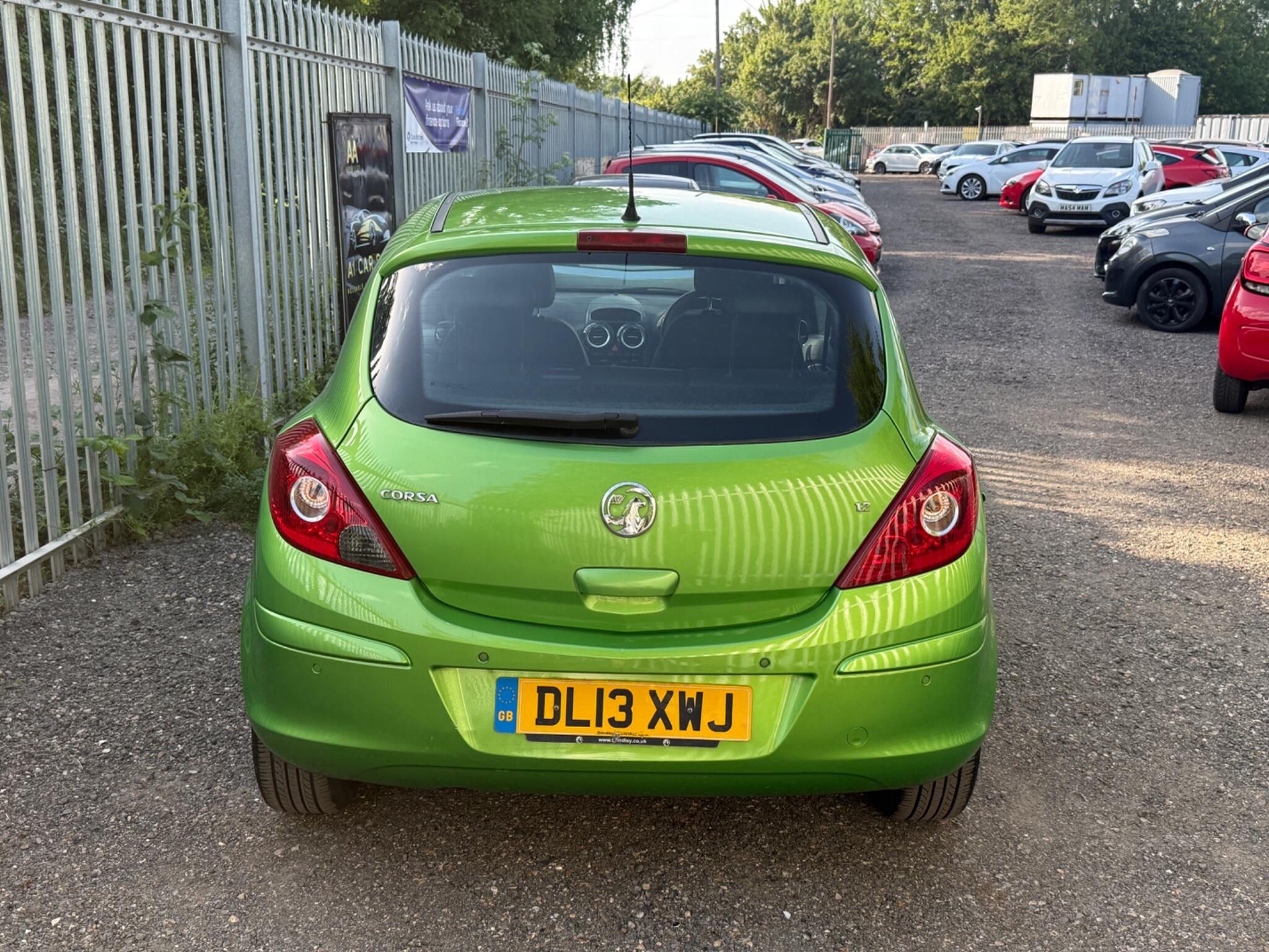 2013 Vauxhall Corsa image 10