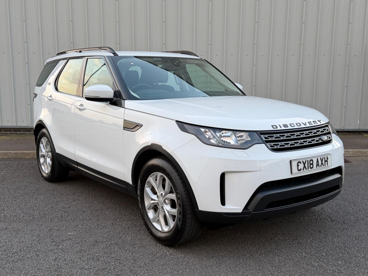 Land Rover Discovery view 5