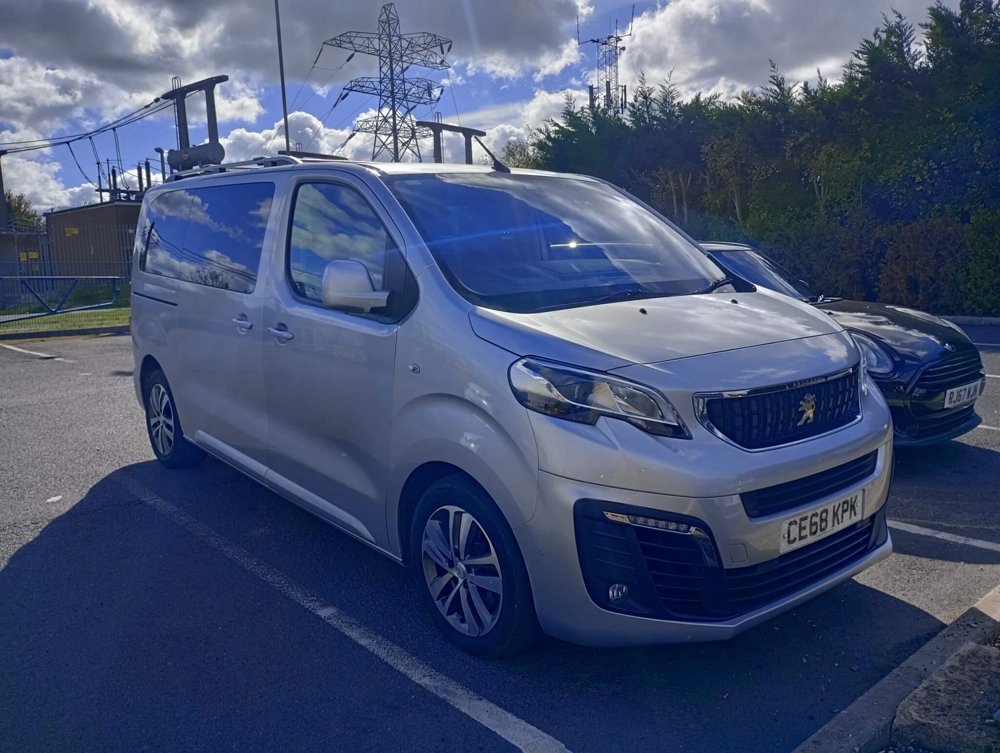 Peugeot Traveller