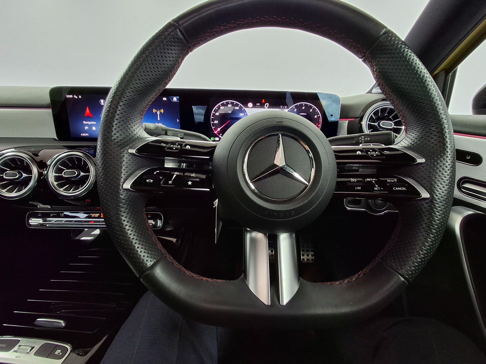 Mercedes-Benz A-Class view 40