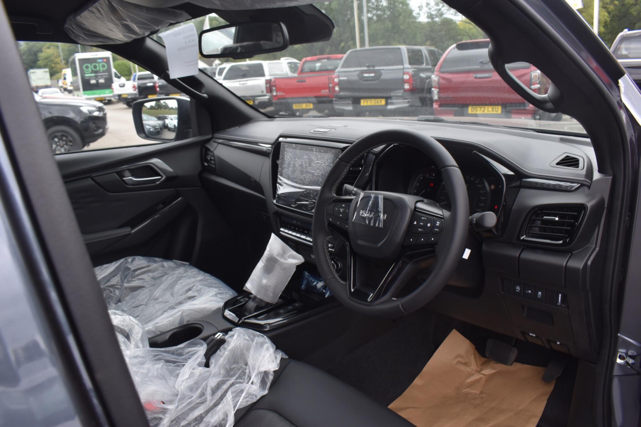 D-Max - 1.9 TD V-Cross Auto 4WD Euro 6 (s/s) 4dr - Image 22