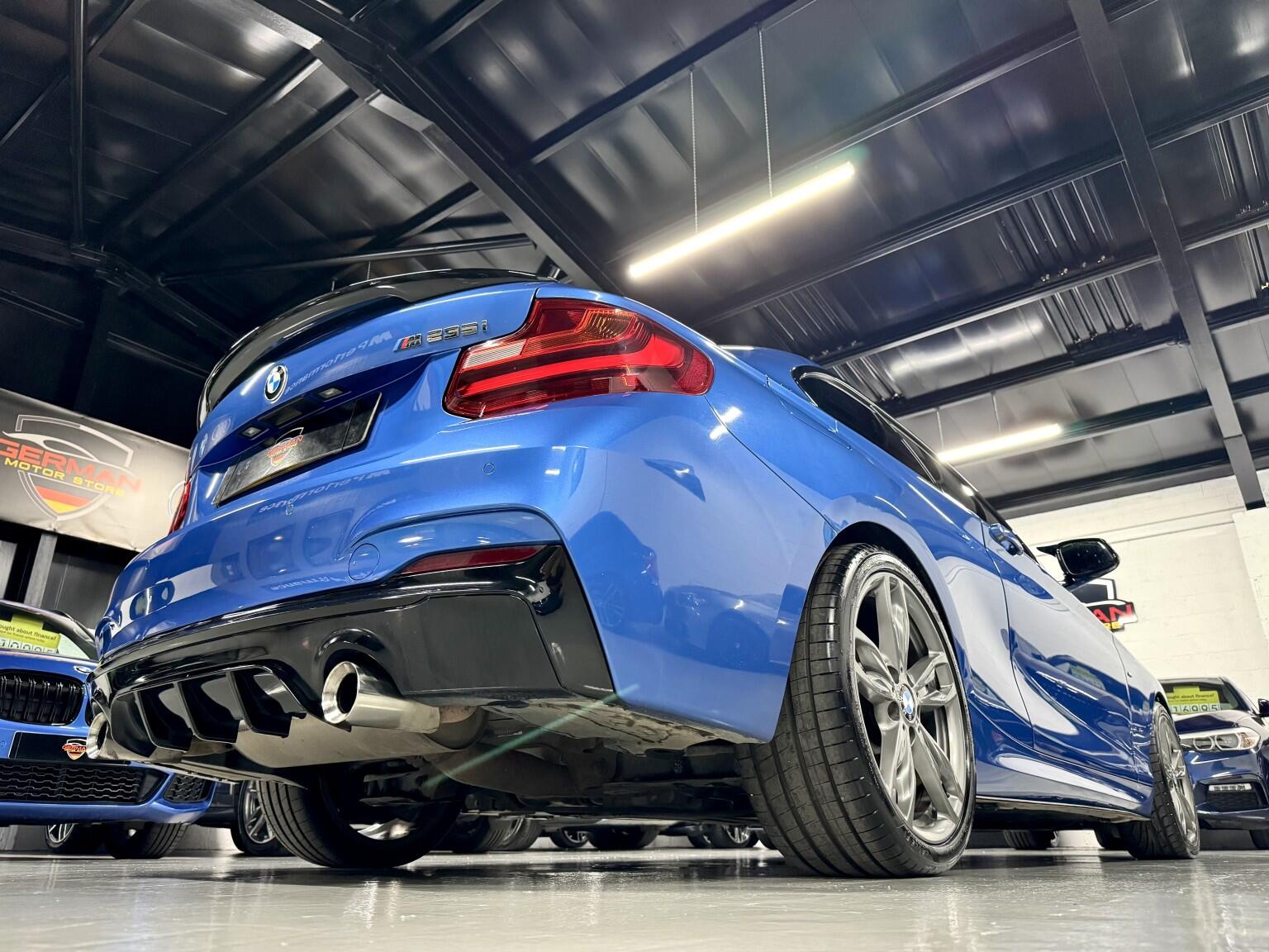 BMW 2 Series view 8