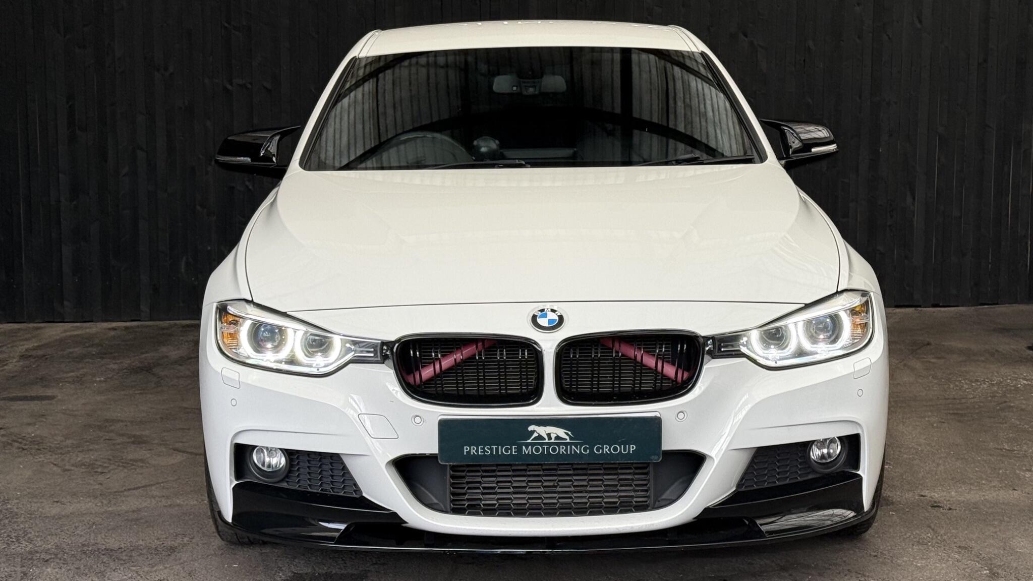 BMW 3 Series view 4
