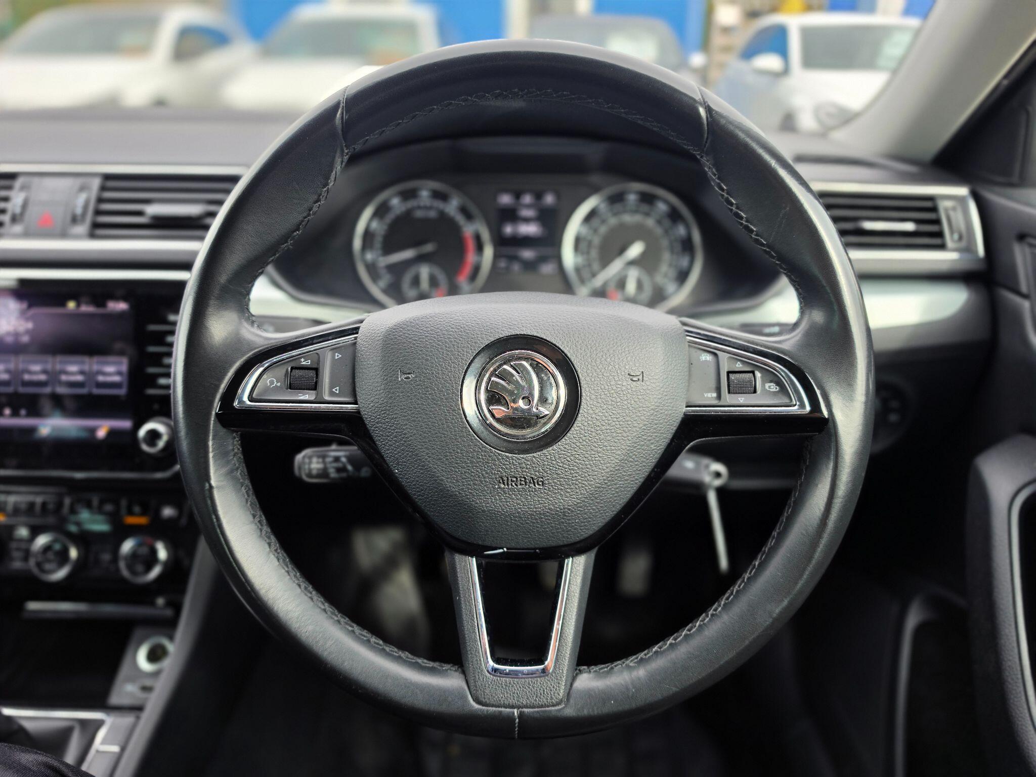 Skoda Superb view 13