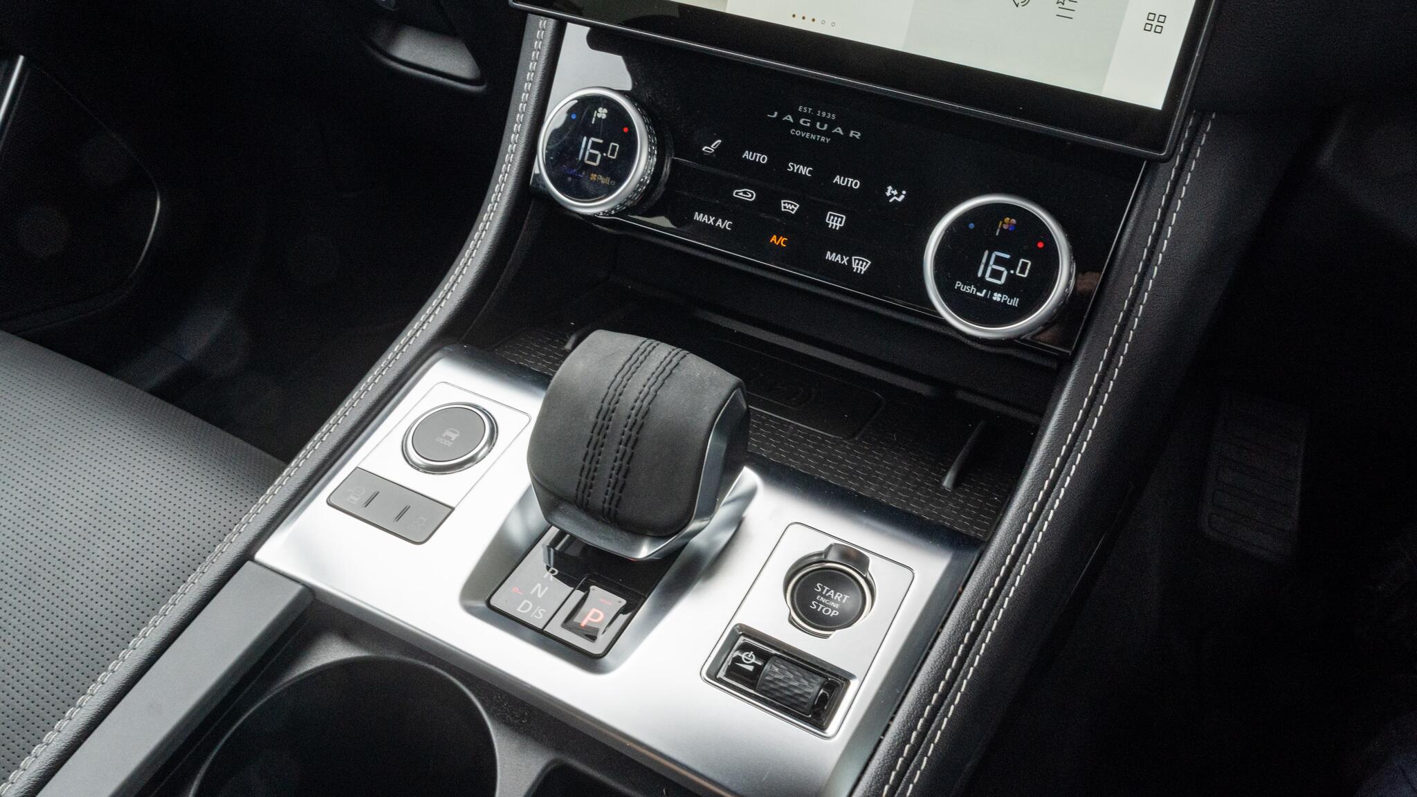 Jaguar F-Pace view 13