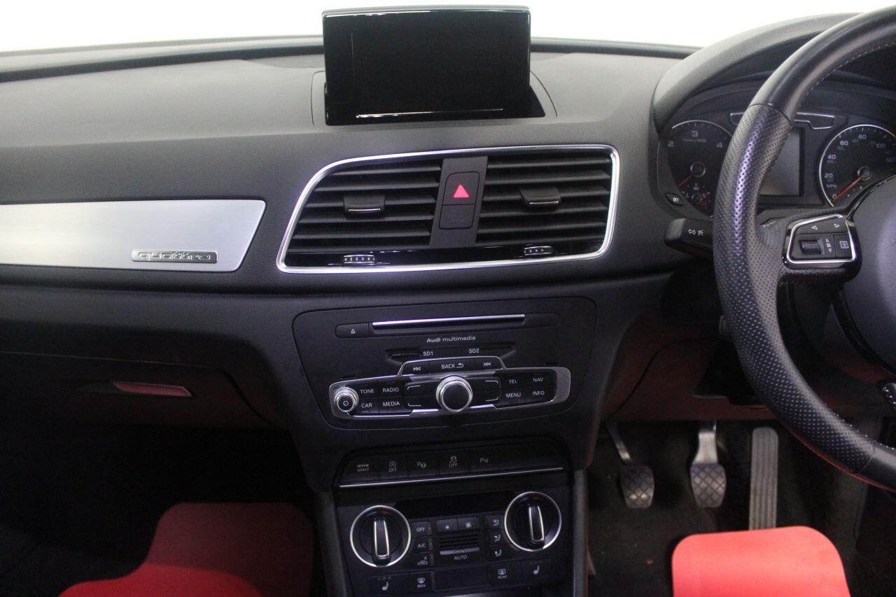 Audi Q3 view 34