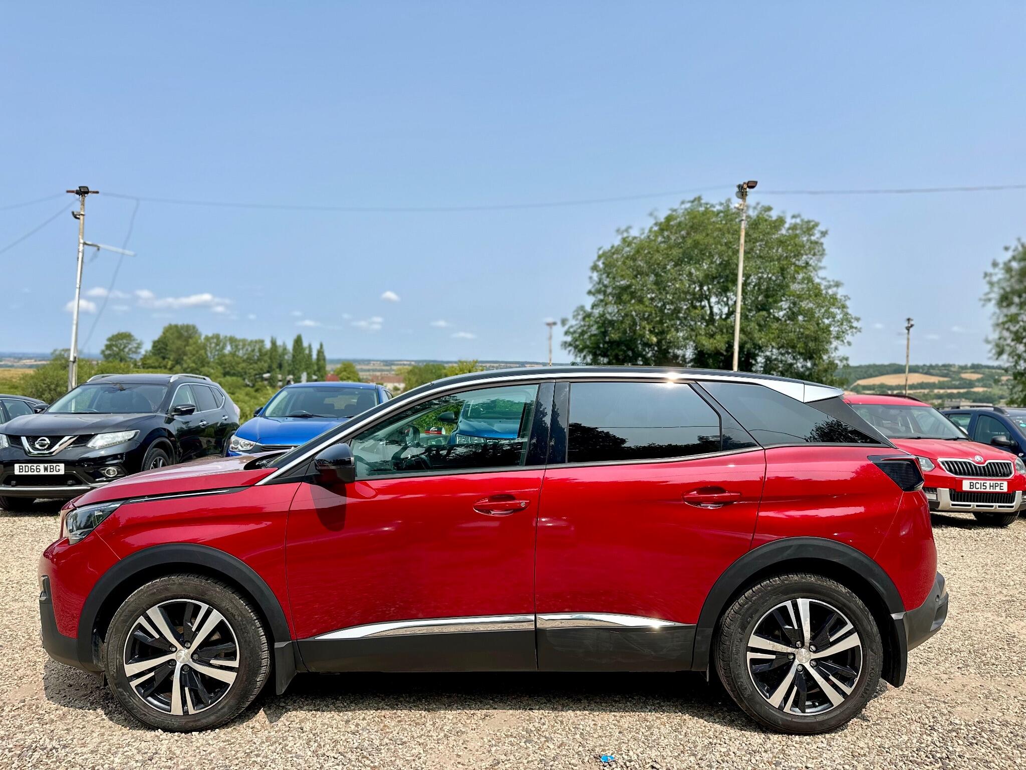 Peugeot 3008 view 9