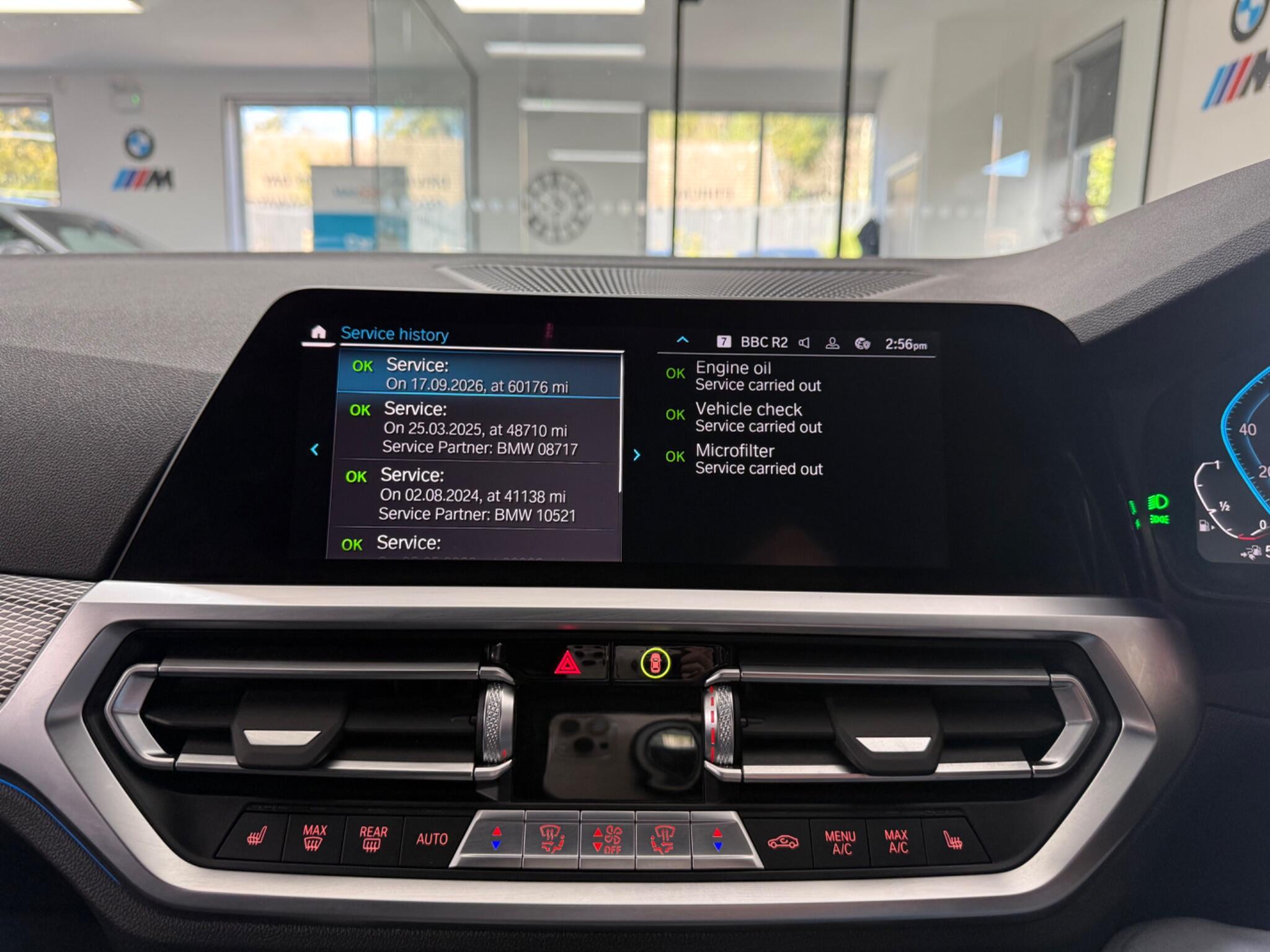 BMW 3 Series view 16