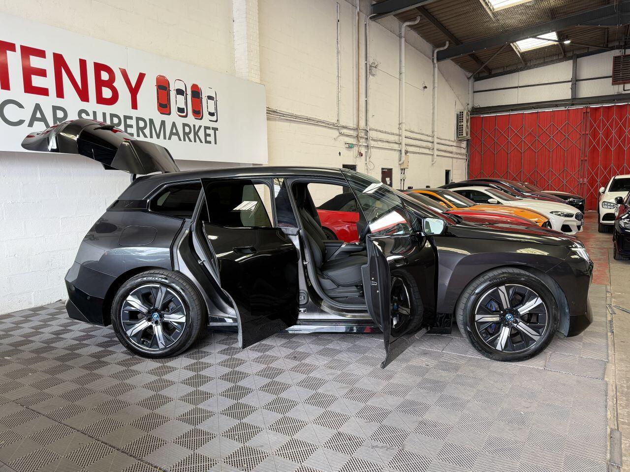 BMW Ix view 12