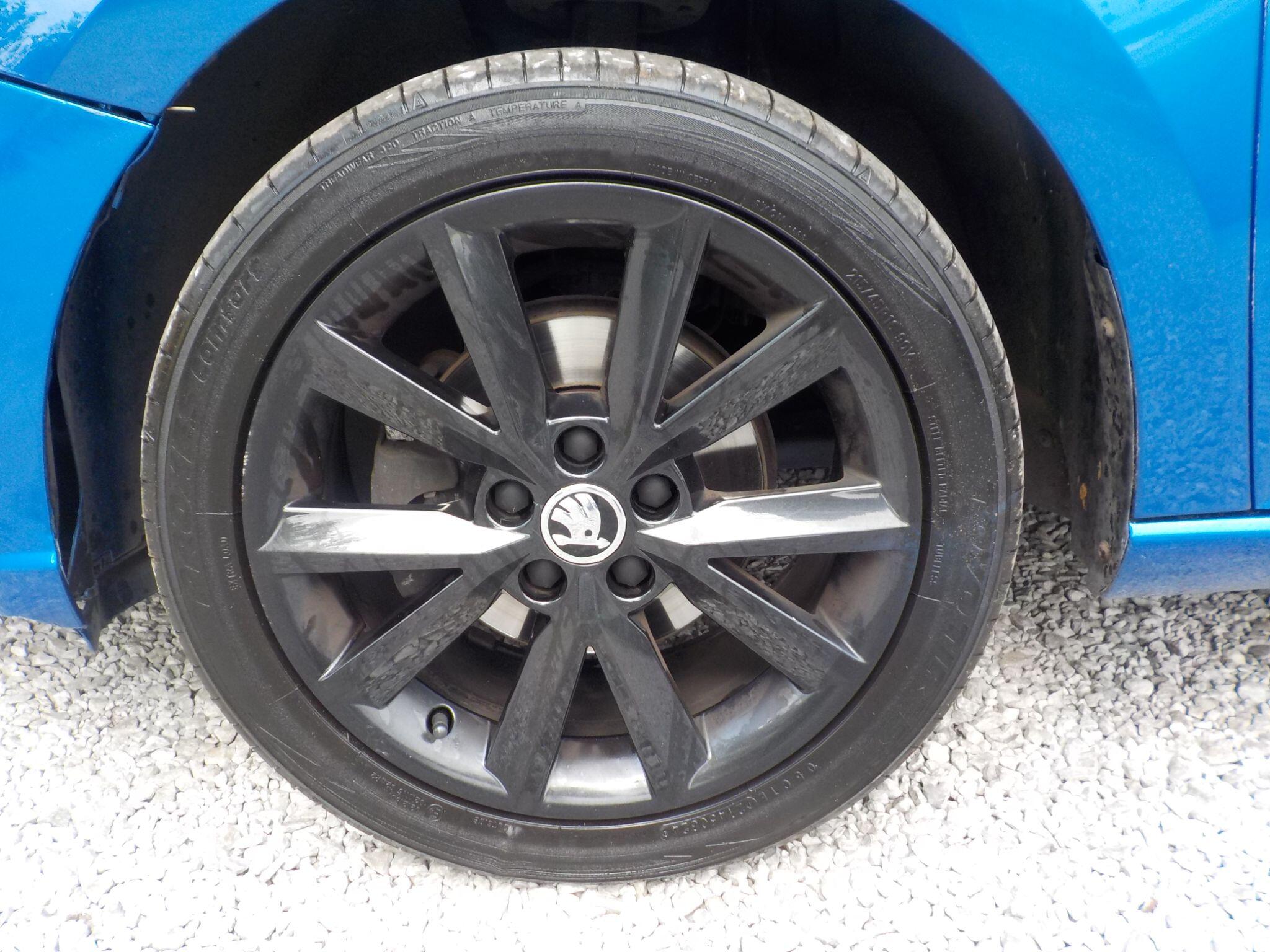 Skoda Fabia 1.0 Colour Edition Euro 6 (s/s) 5dr