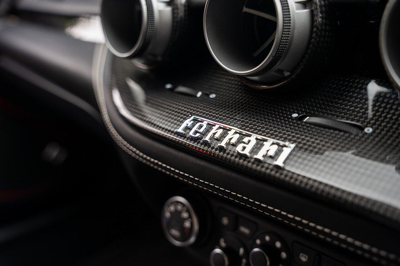 Ferrari F12 view 84