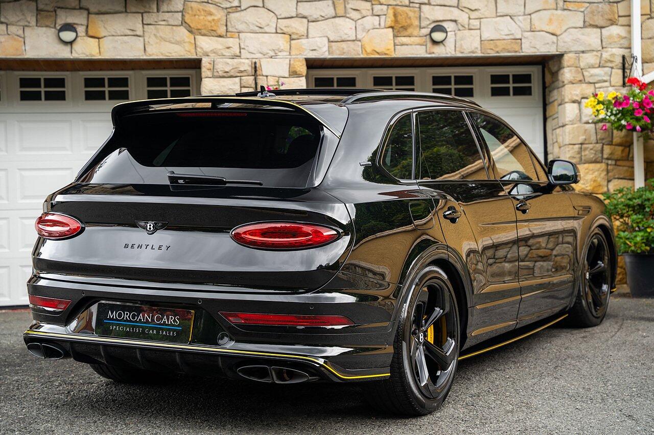Bentley Bentayga view 19