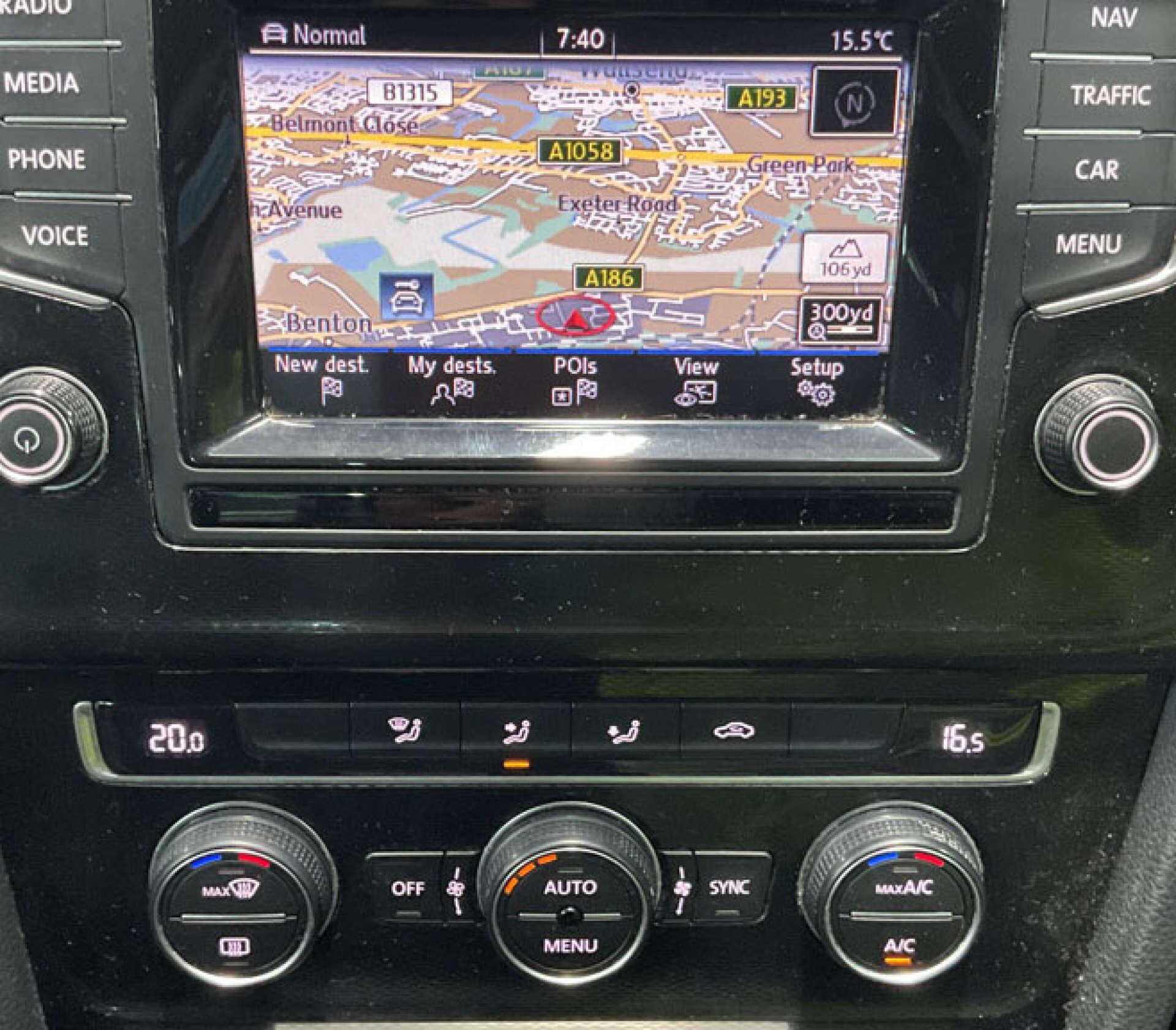 Volkswagen Golf view 2