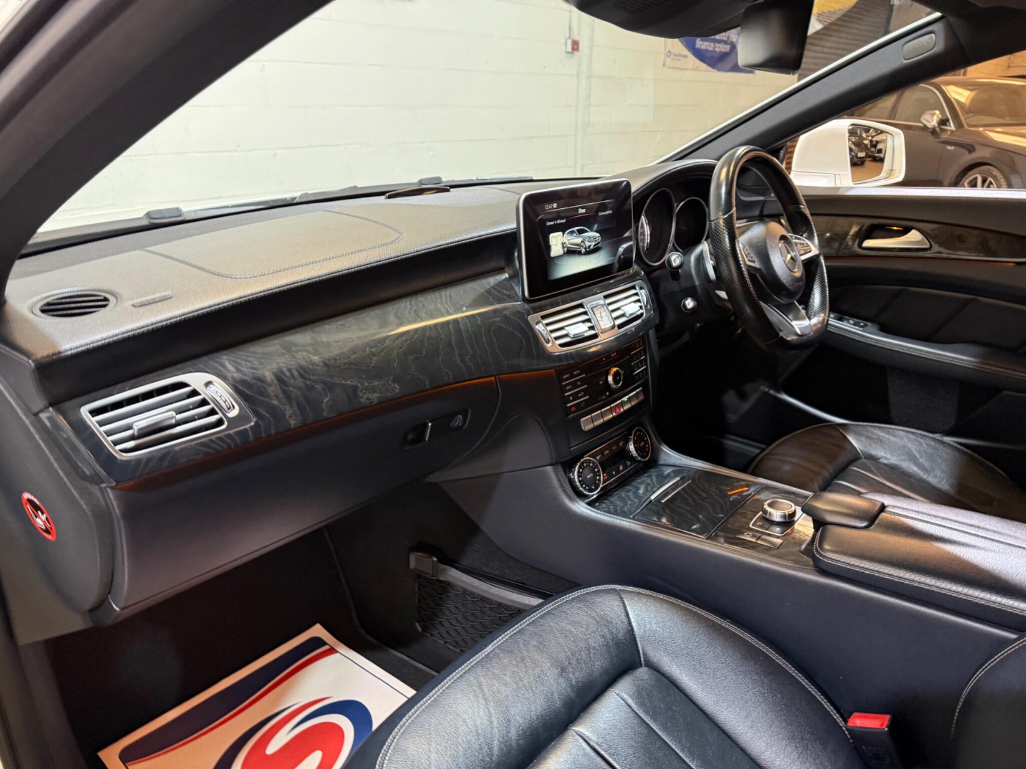 Mercedes-Benz CLS view 51