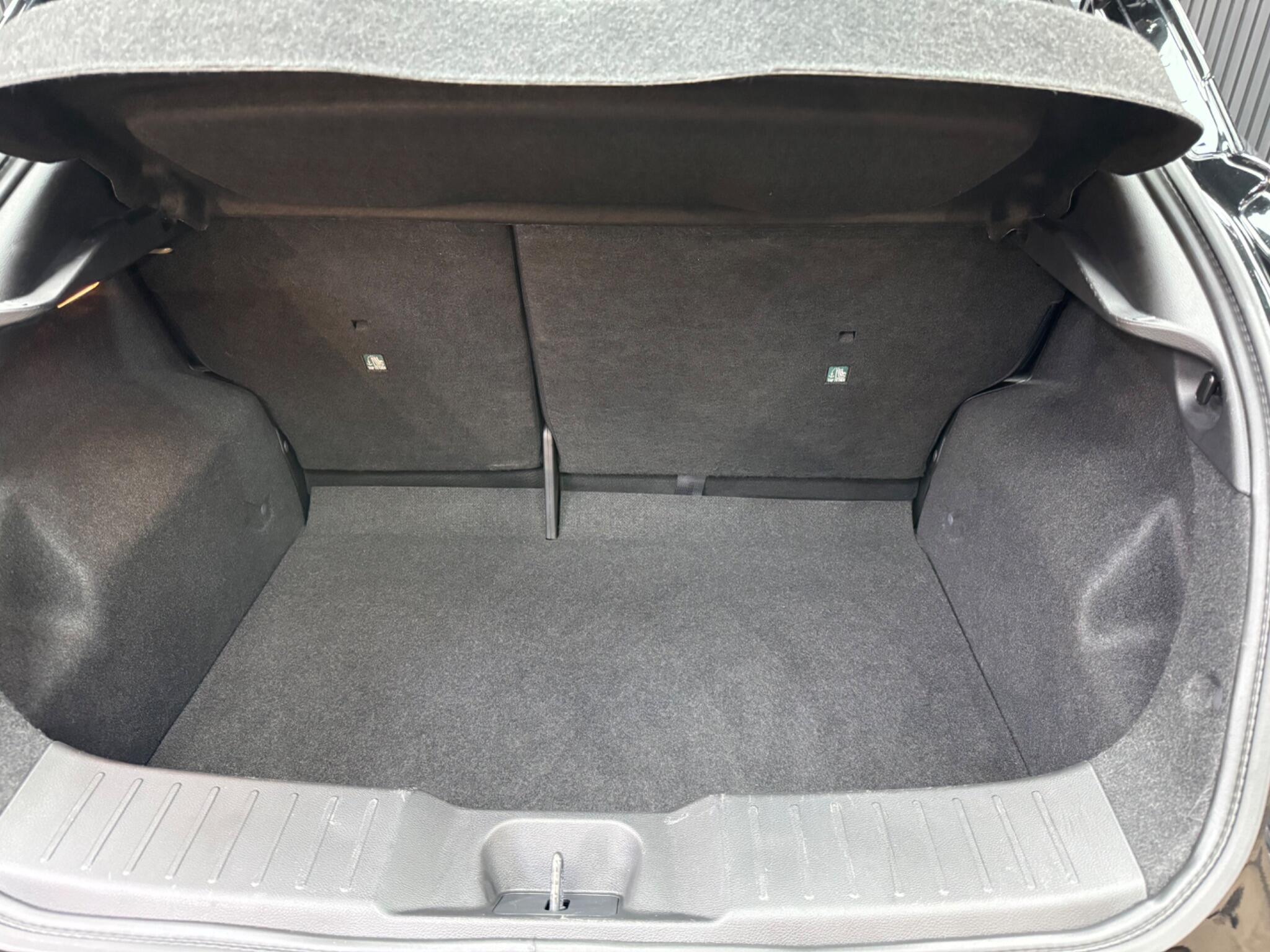 Nissan Juke view 15