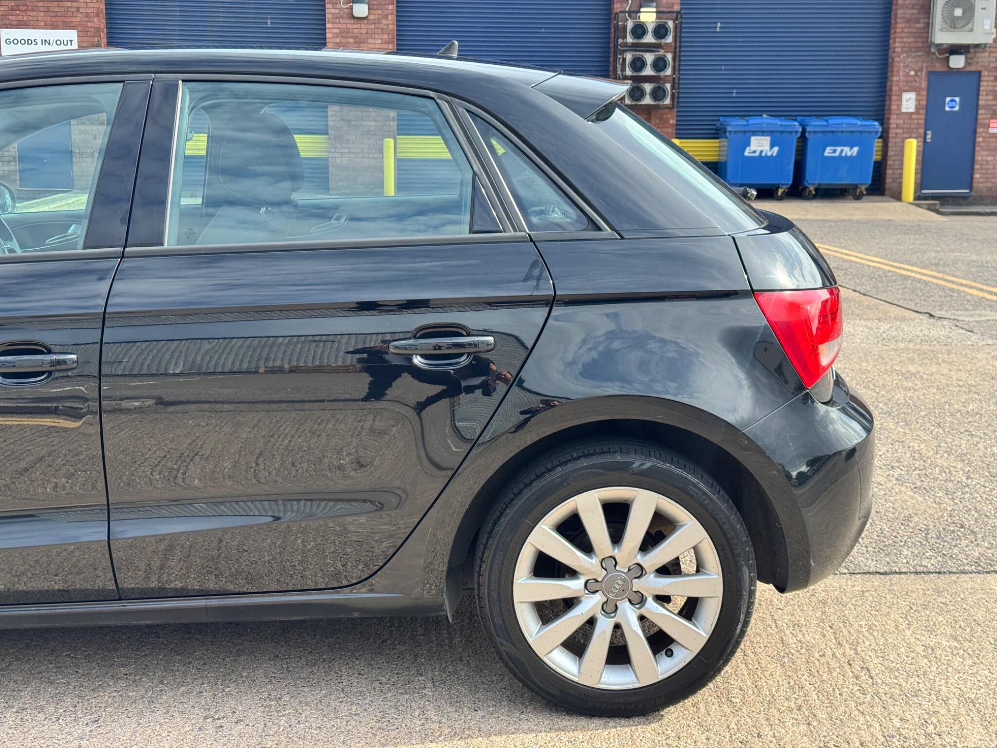 Audi A1 view 45