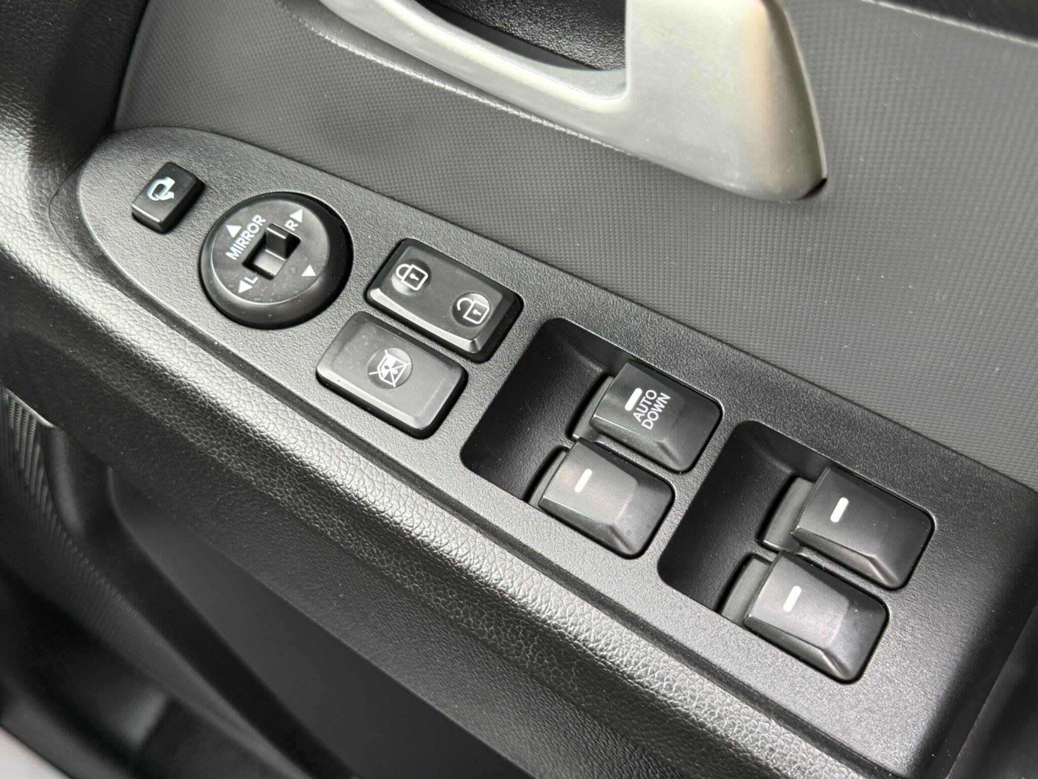 Kia Sportage - Image 81