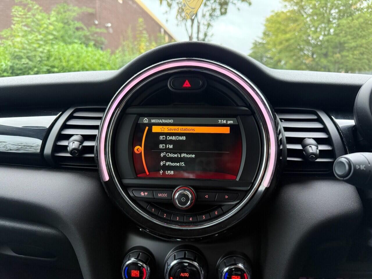 Mini Cooper view 16