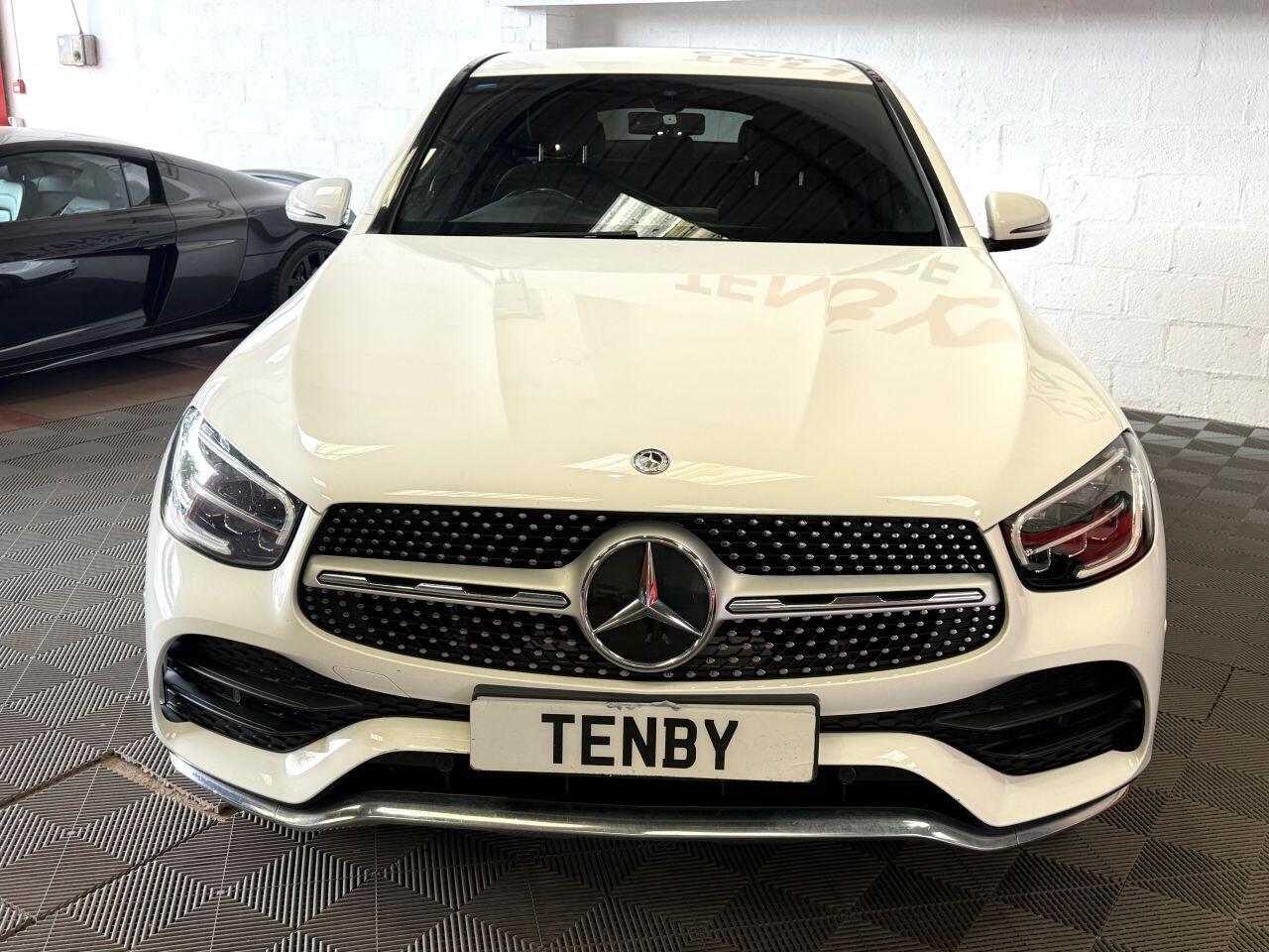 Mercedes-Benz GLC view 3