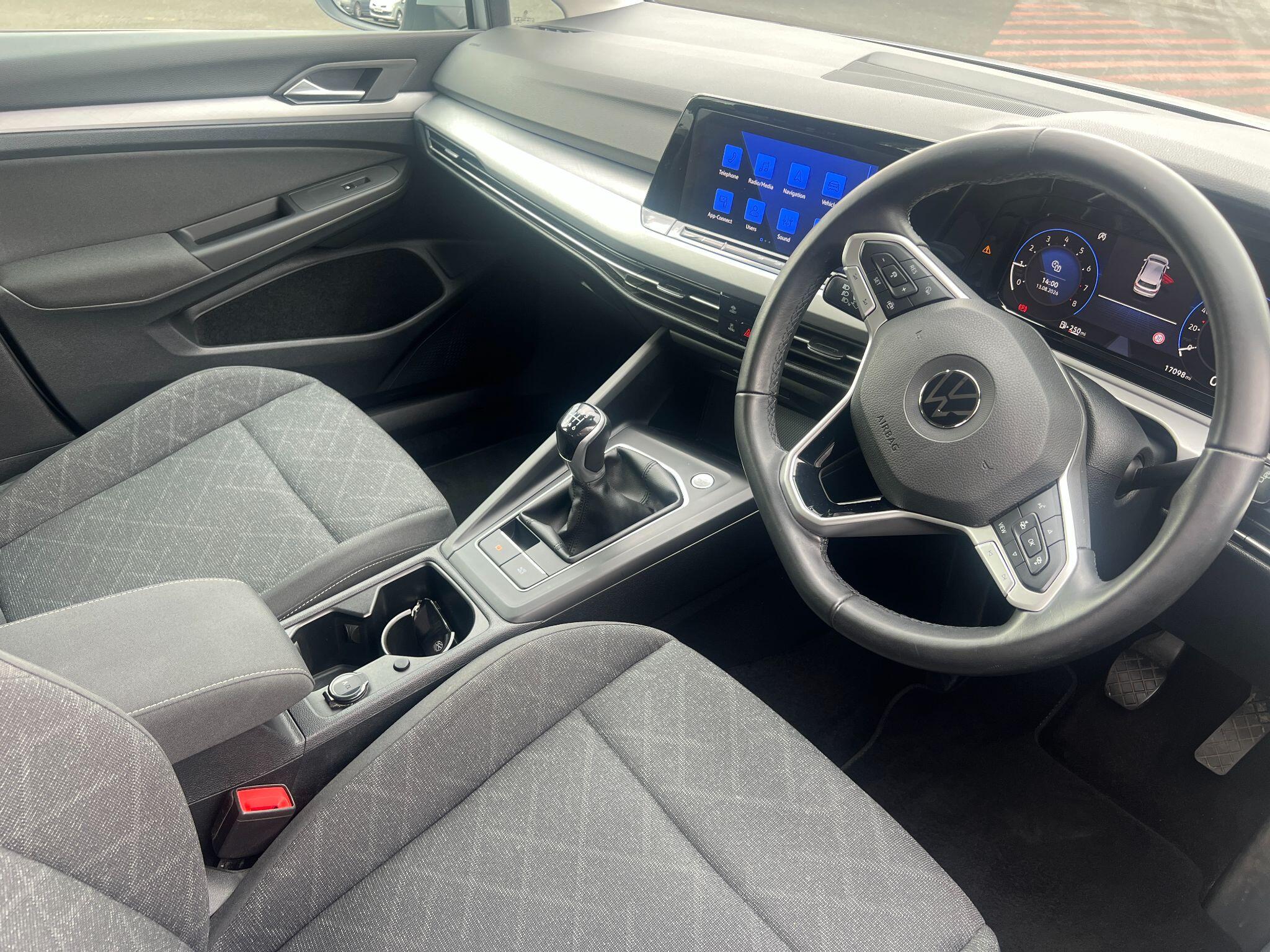 Volkswagen Golf view 14